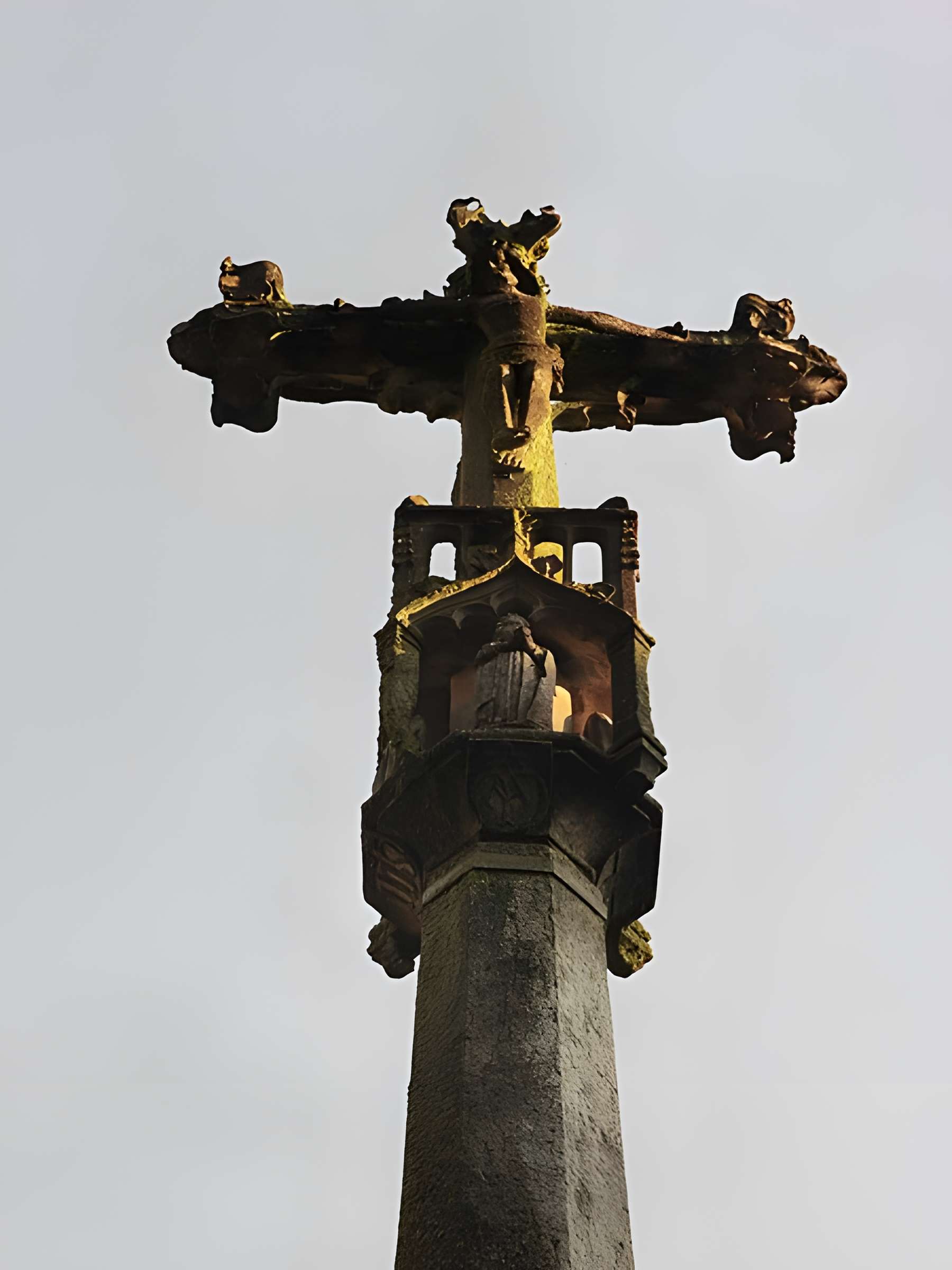 Croix de Rignieux-le-Franc