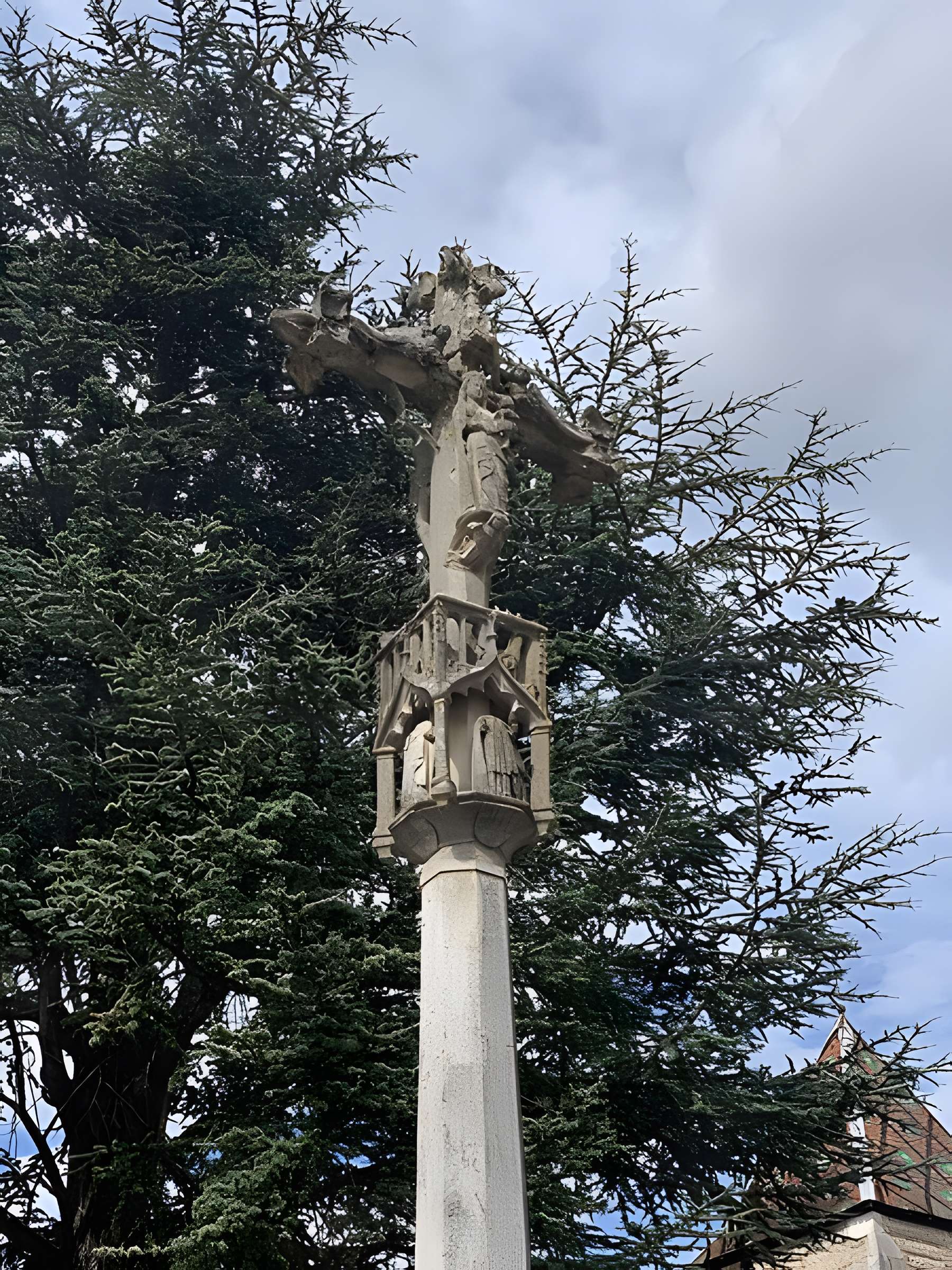 Croix de Rignieux-le-Franc