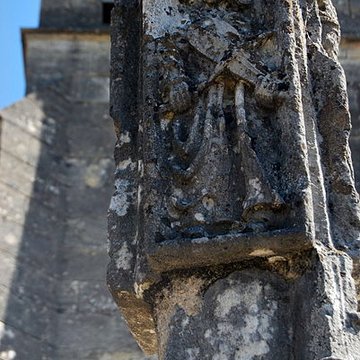 Croix du cimetière de Bonzac