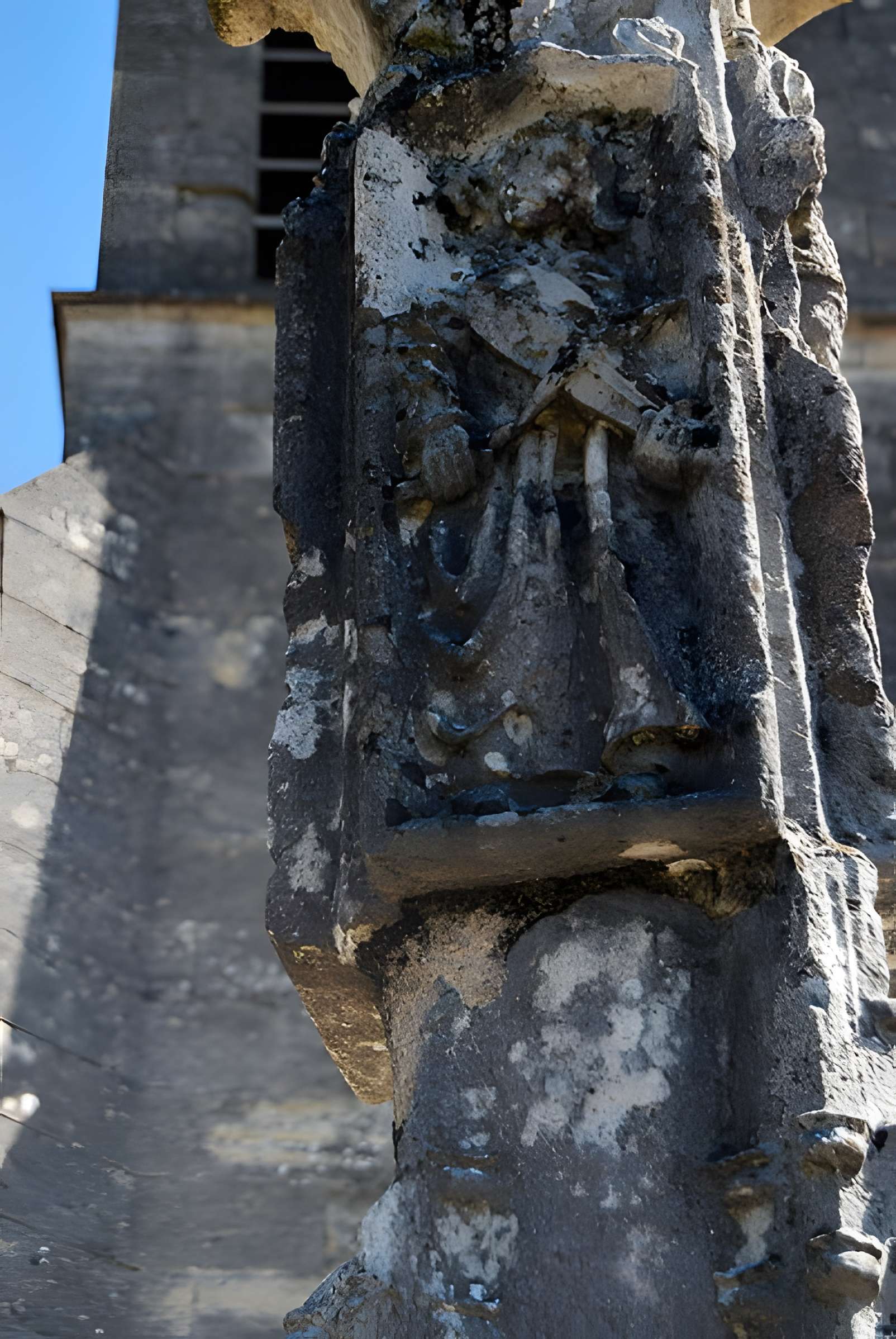 Croix du cimetière de Bonzac