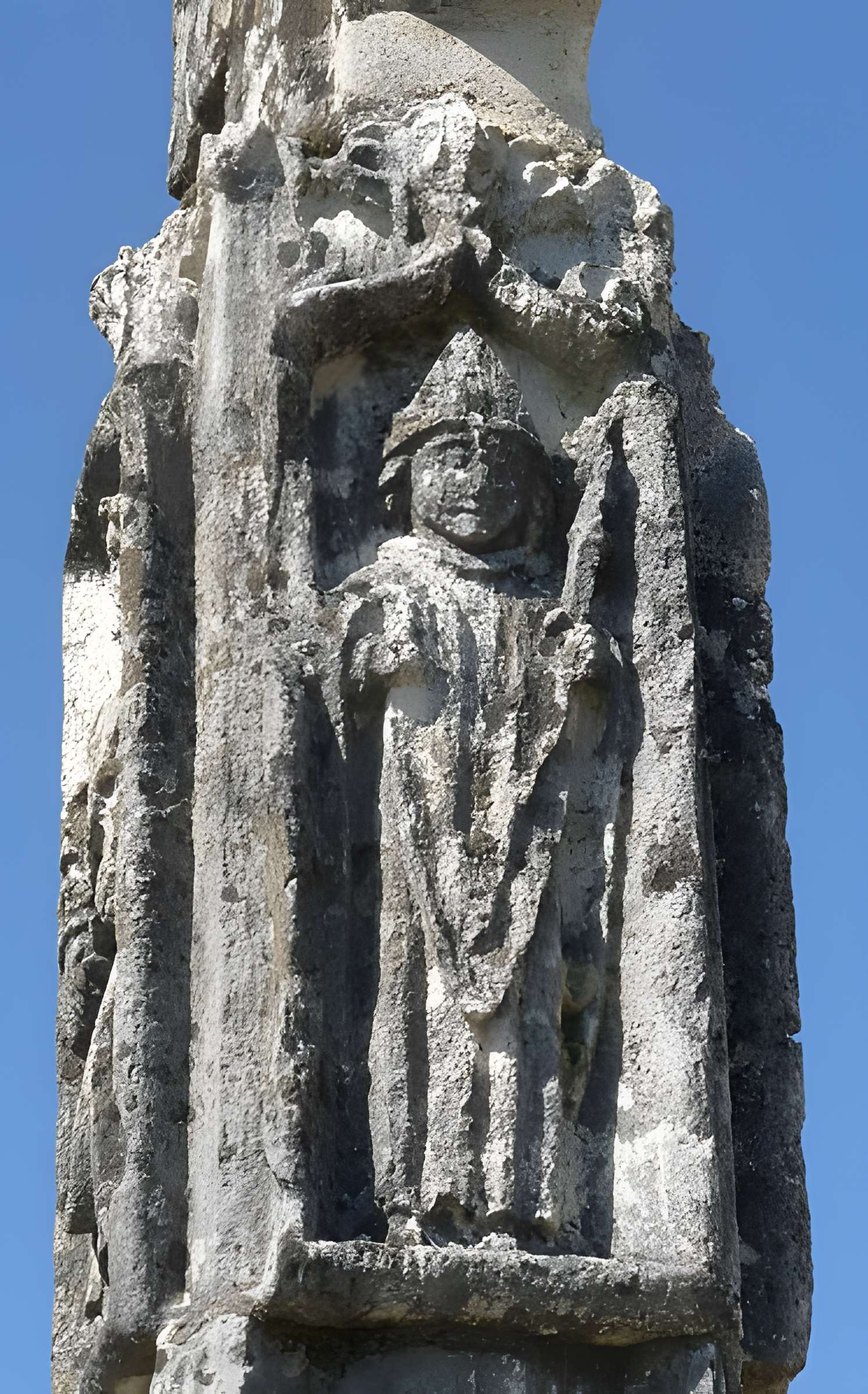 Croix du cimetière de Bonzac