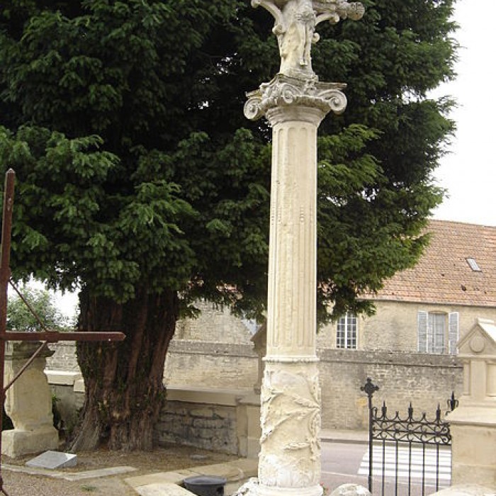 Photo de Croix du cimetière de Luc-sur-Mer