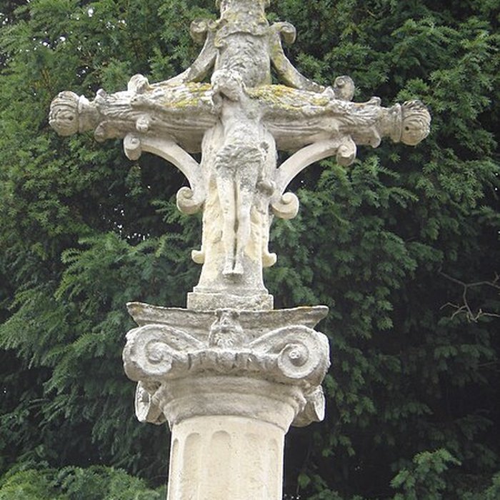 Photo de Croix du cimetière de Luc-sur-Mer