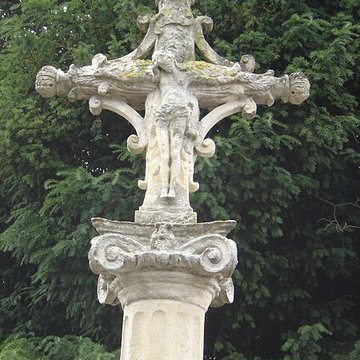 Croix du cimetière de Luc-sur-Mer