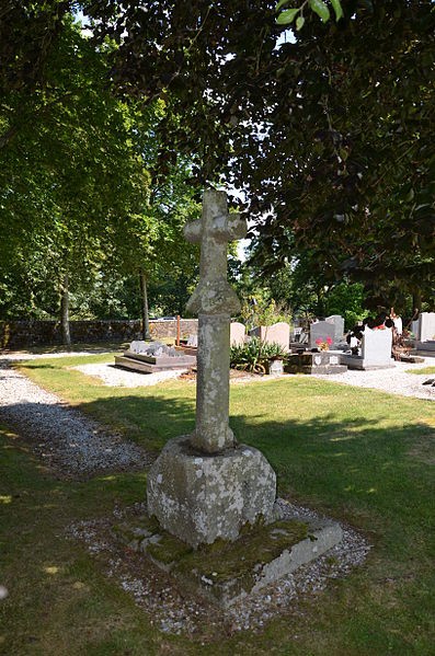 Photo de Croix du cimetière de Malloué