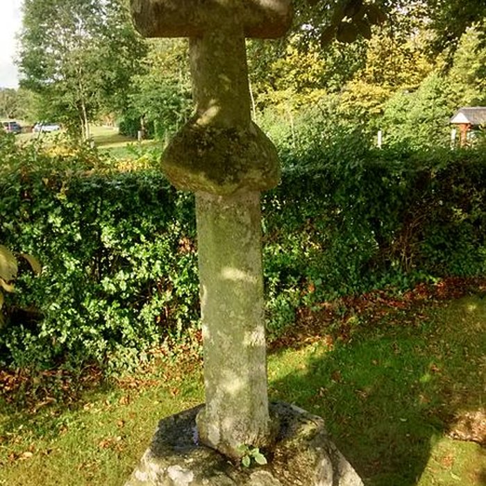 Photo de Croix du cimetière de Malloué