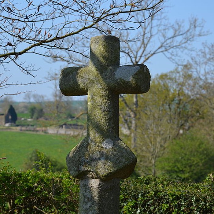 Photo de Croix du cimetière de Malloué