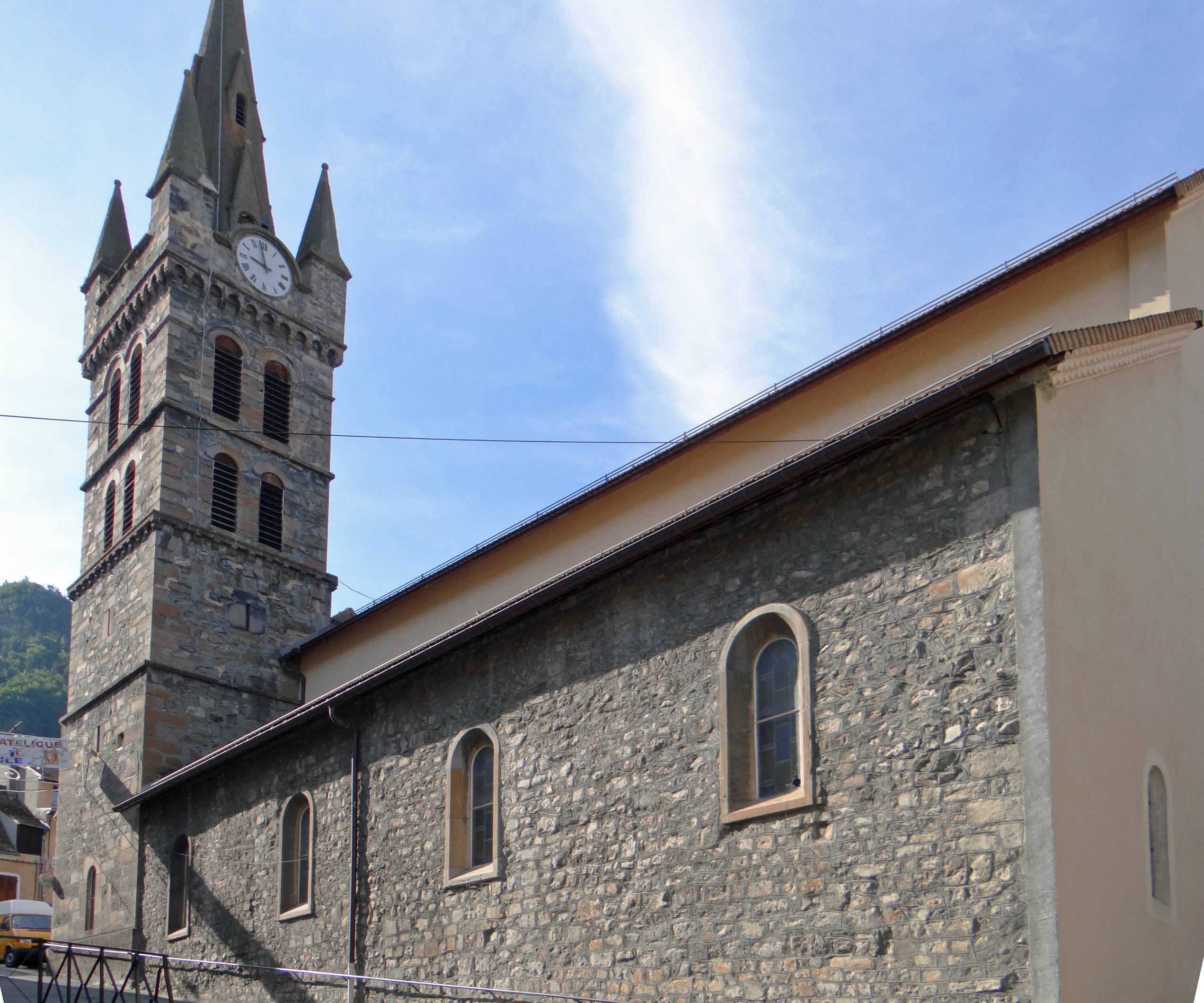 Photo de Kirche des heiligen Petrus