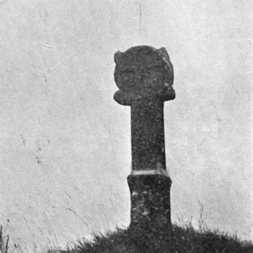 Croix romane de Feuguerolles-Bully