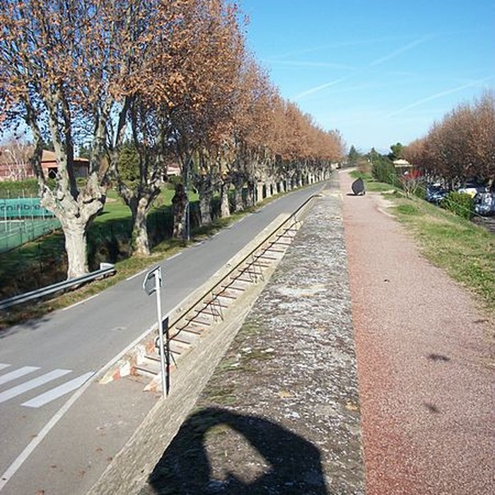 Photo de Digue denceinte de Caderousse