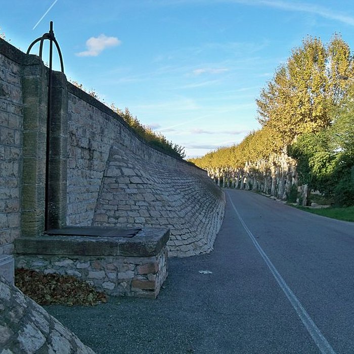 Photo de Digue denceinte de Caderousse