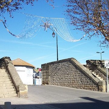 Digue denceinte de Caderousse