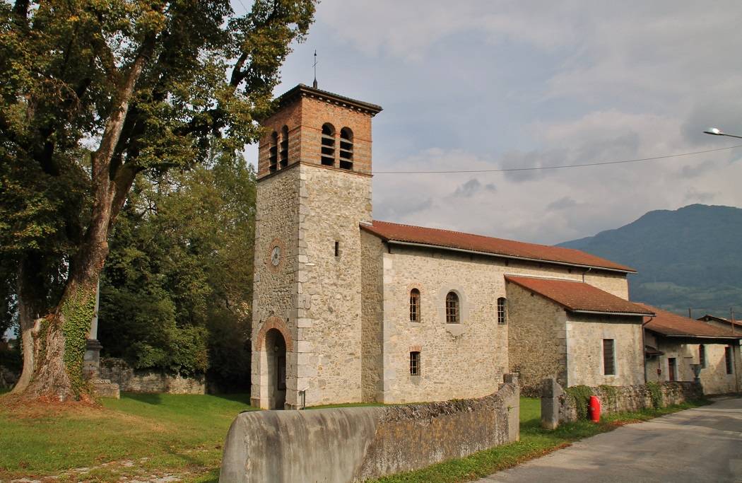 Photo de Saint-Aupre de La Terrasse Church