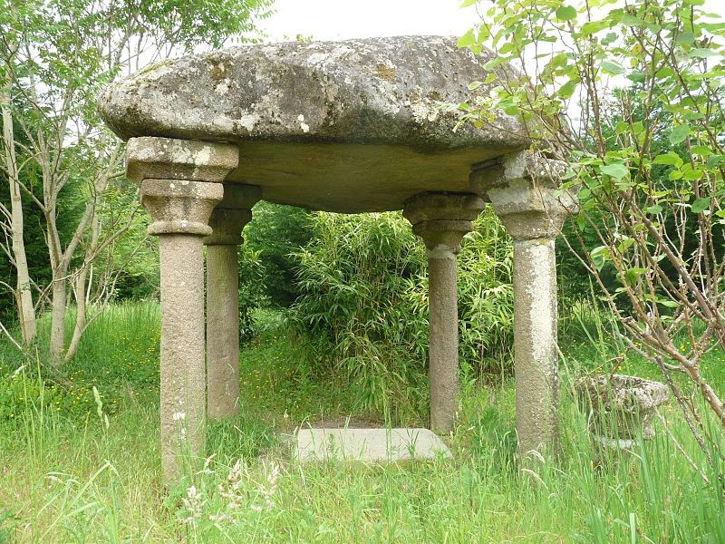 Photo de Dolmen de la Madeleine à Lessac