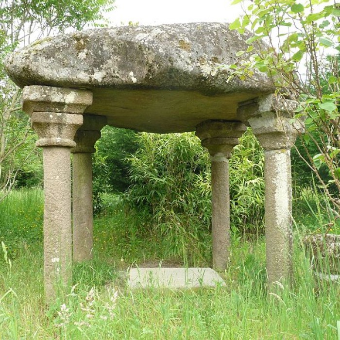 Photo de Dolmen de la Madeleine à Lessac