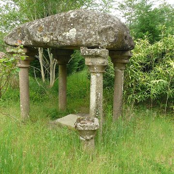 Dolmen de la Madeleine à Lessac