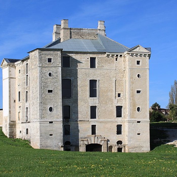 Photo de Château de Maulnes