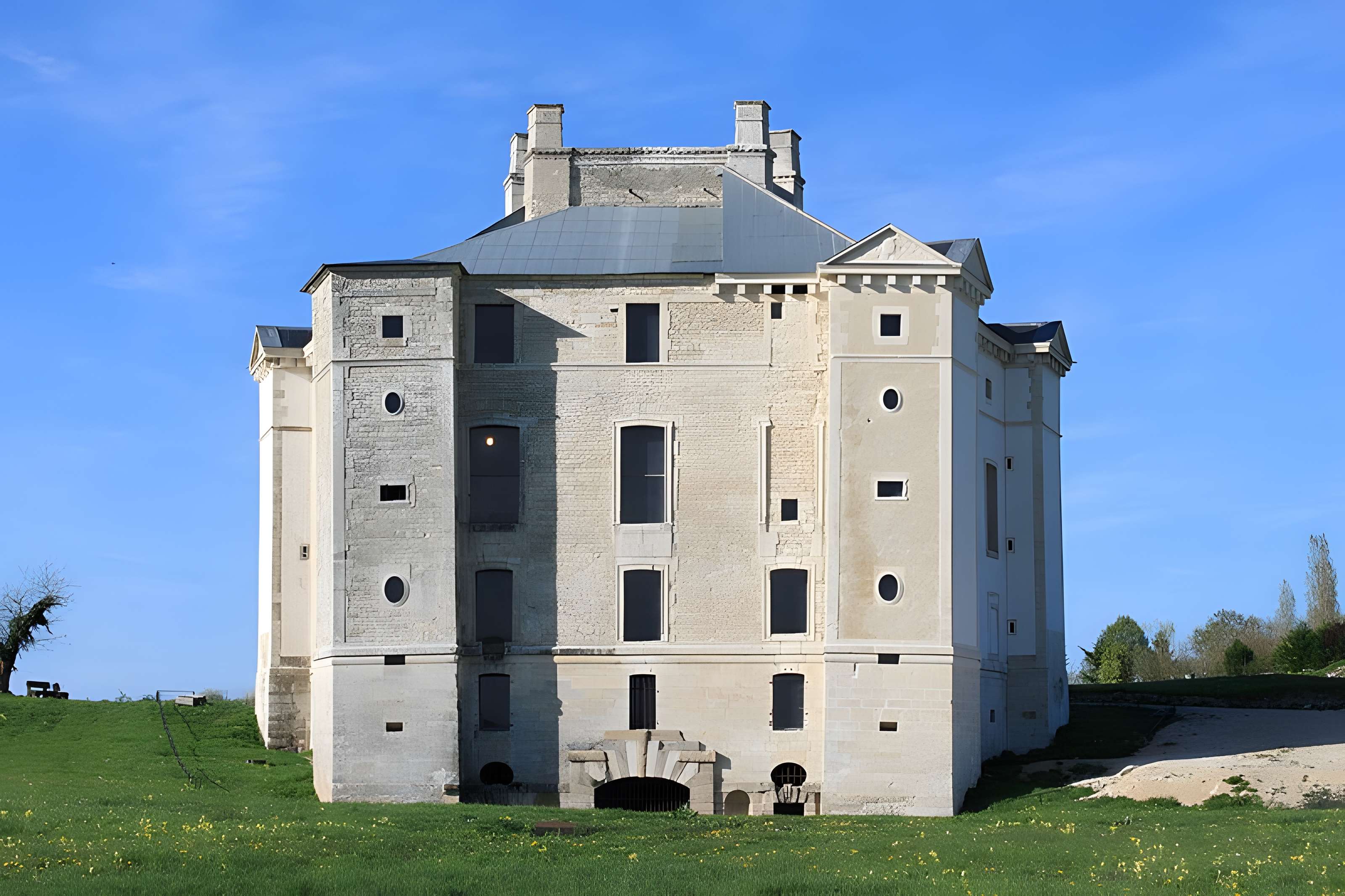 Château de Maulnes