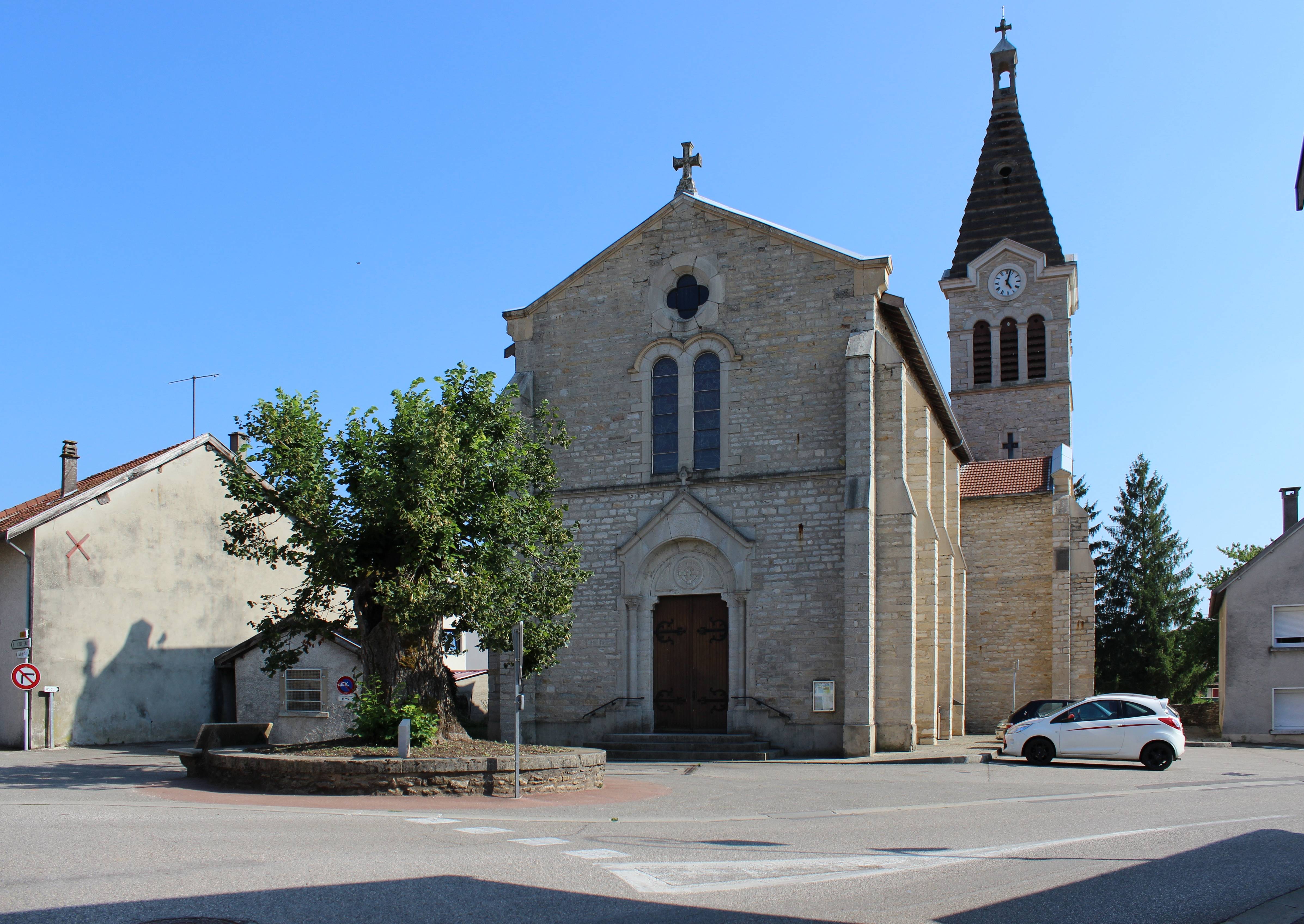 Photo de Église Saint-Symphorien d'Optevoz