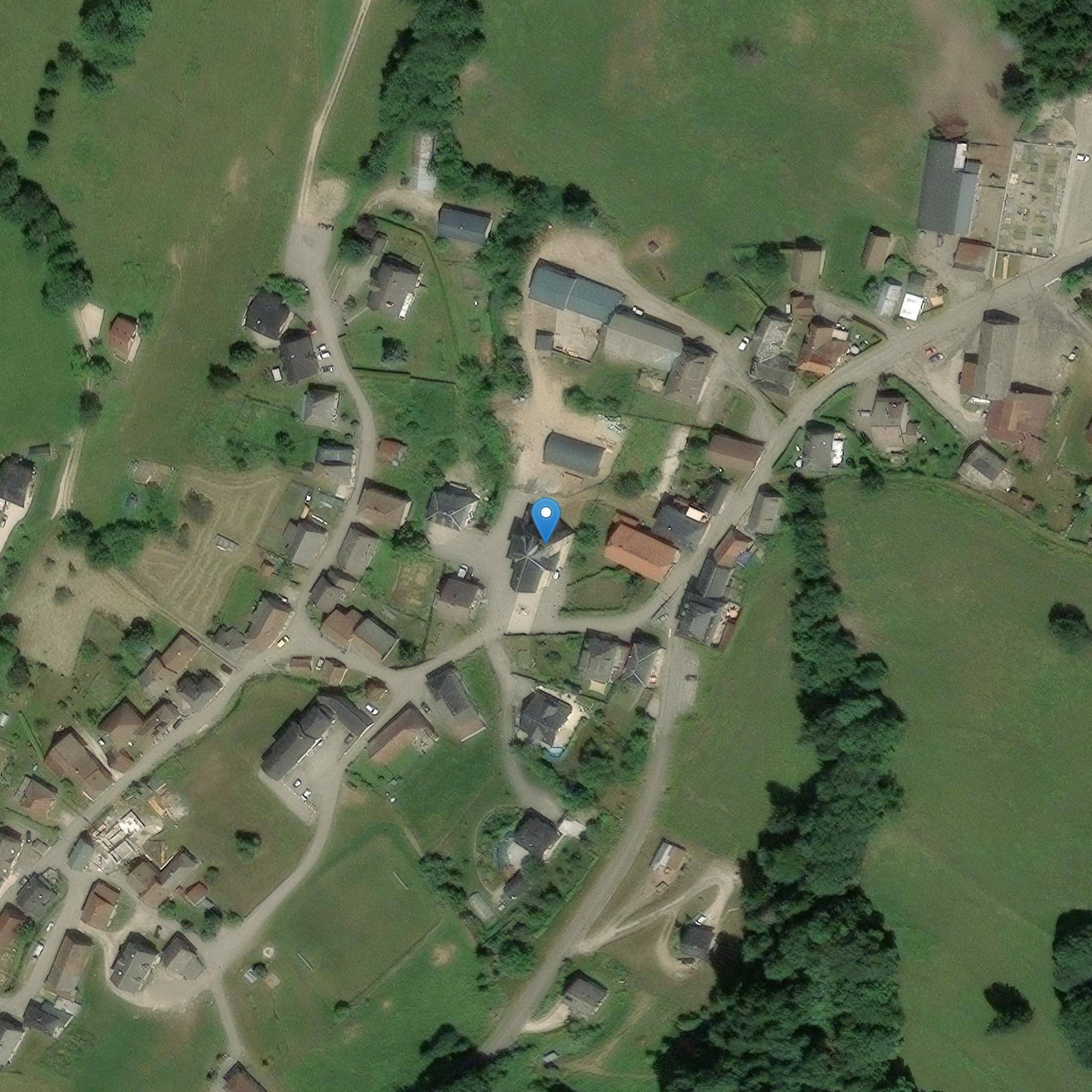 Photo de 聖ピリバート教会聖ピリバート