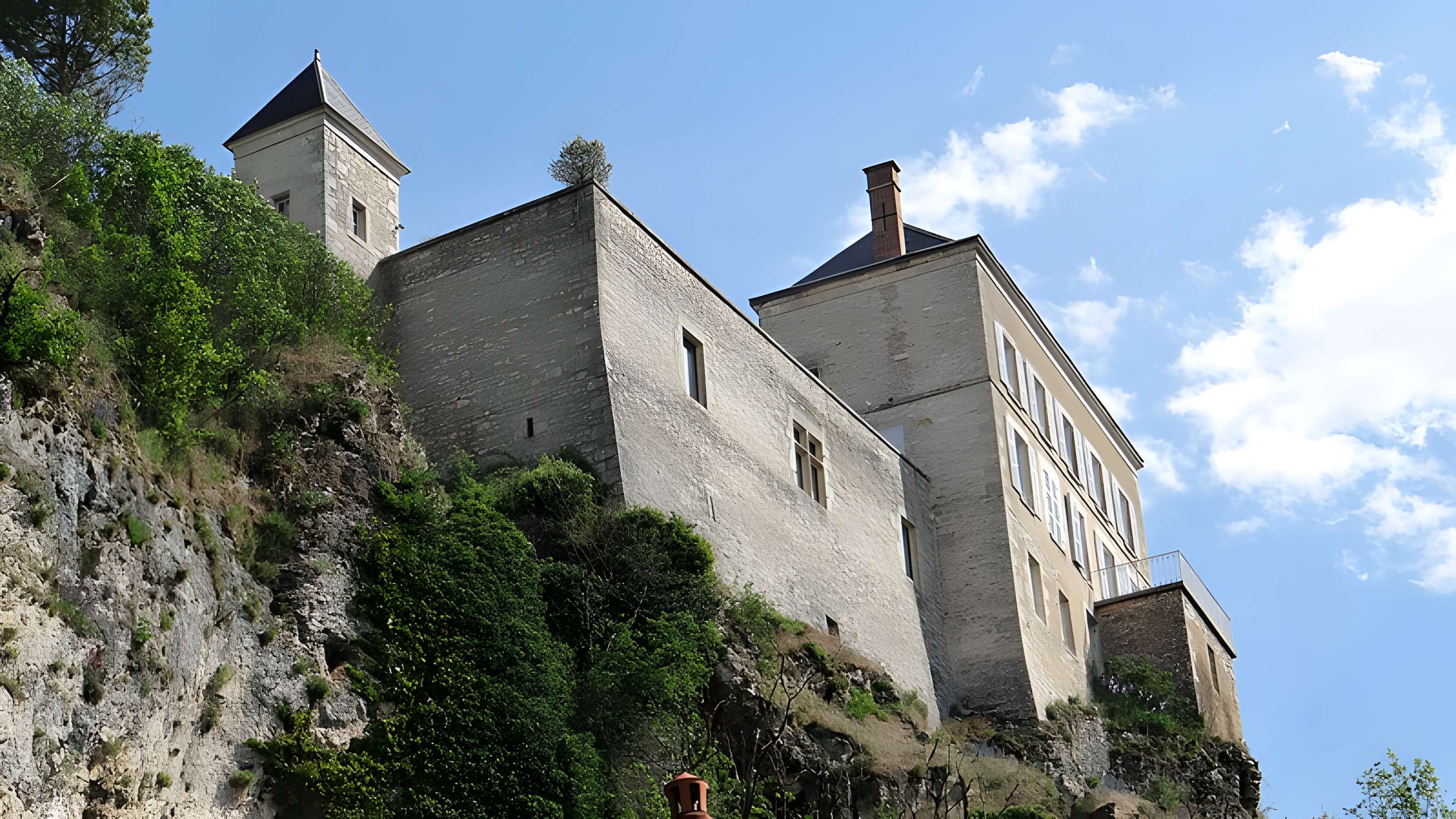 Donjon de Mailly-le-Château