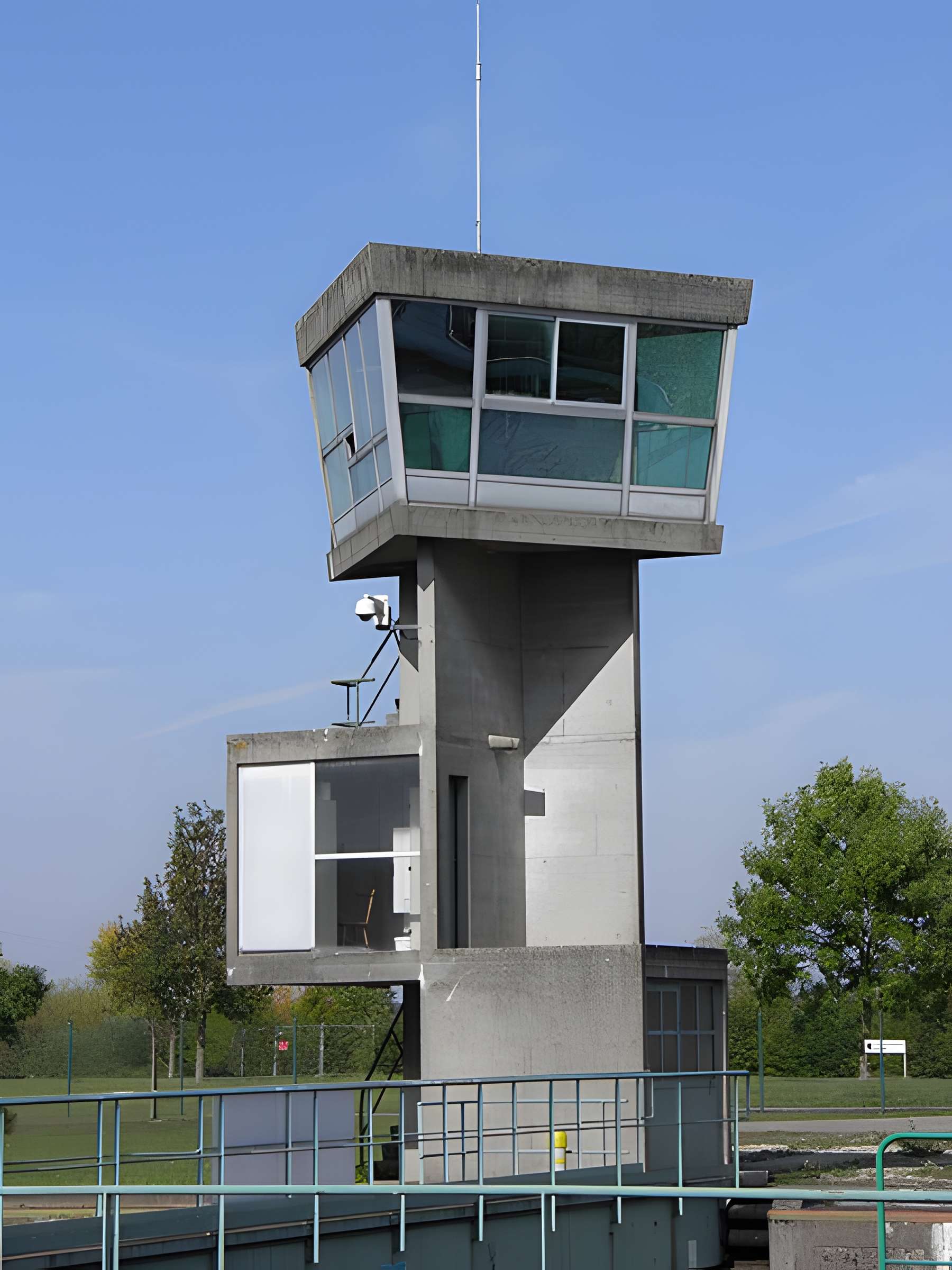 Écluse de Kembs-Niffer