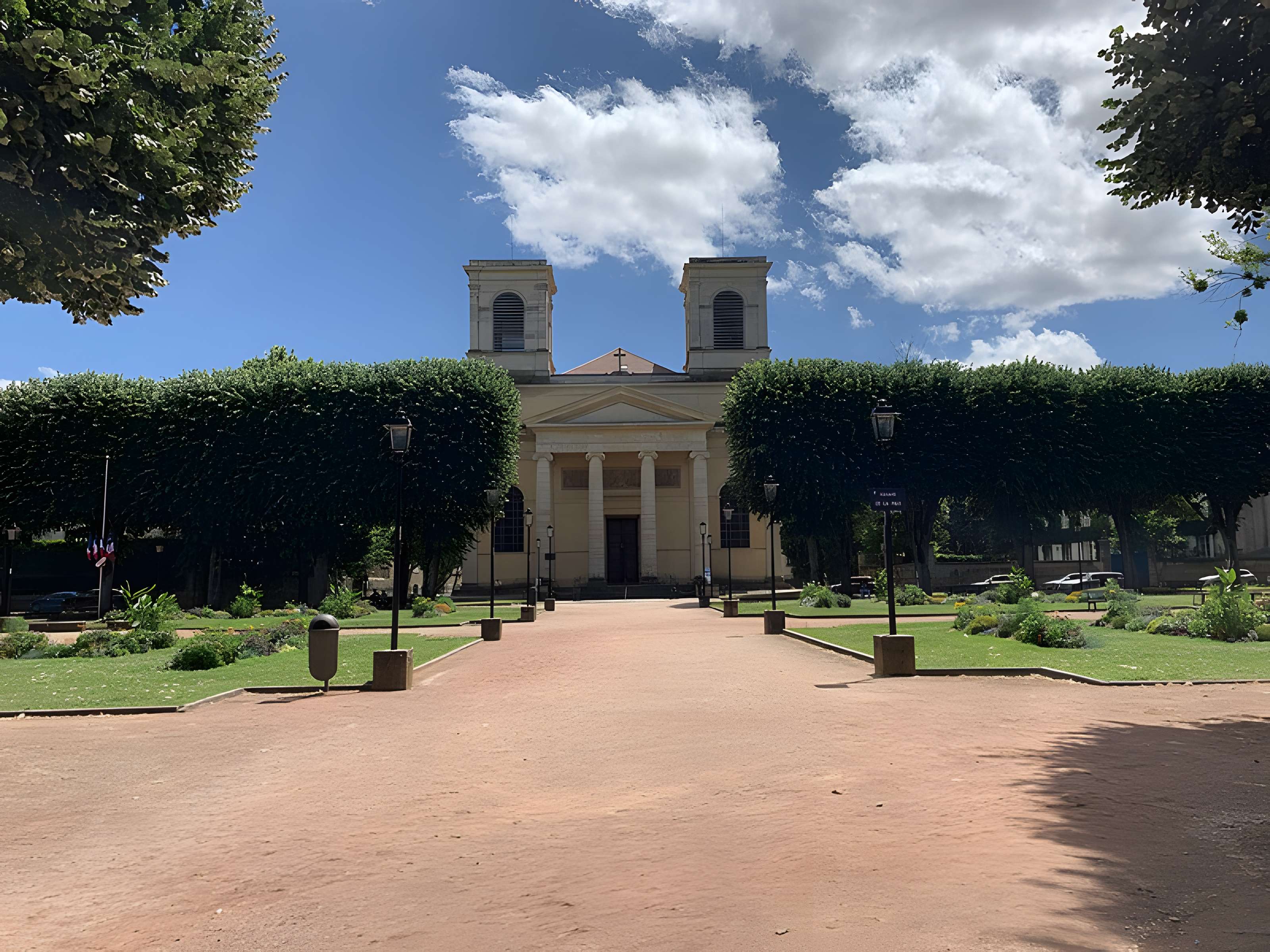 Église cathédrale Saint-Vincent de Mâcon