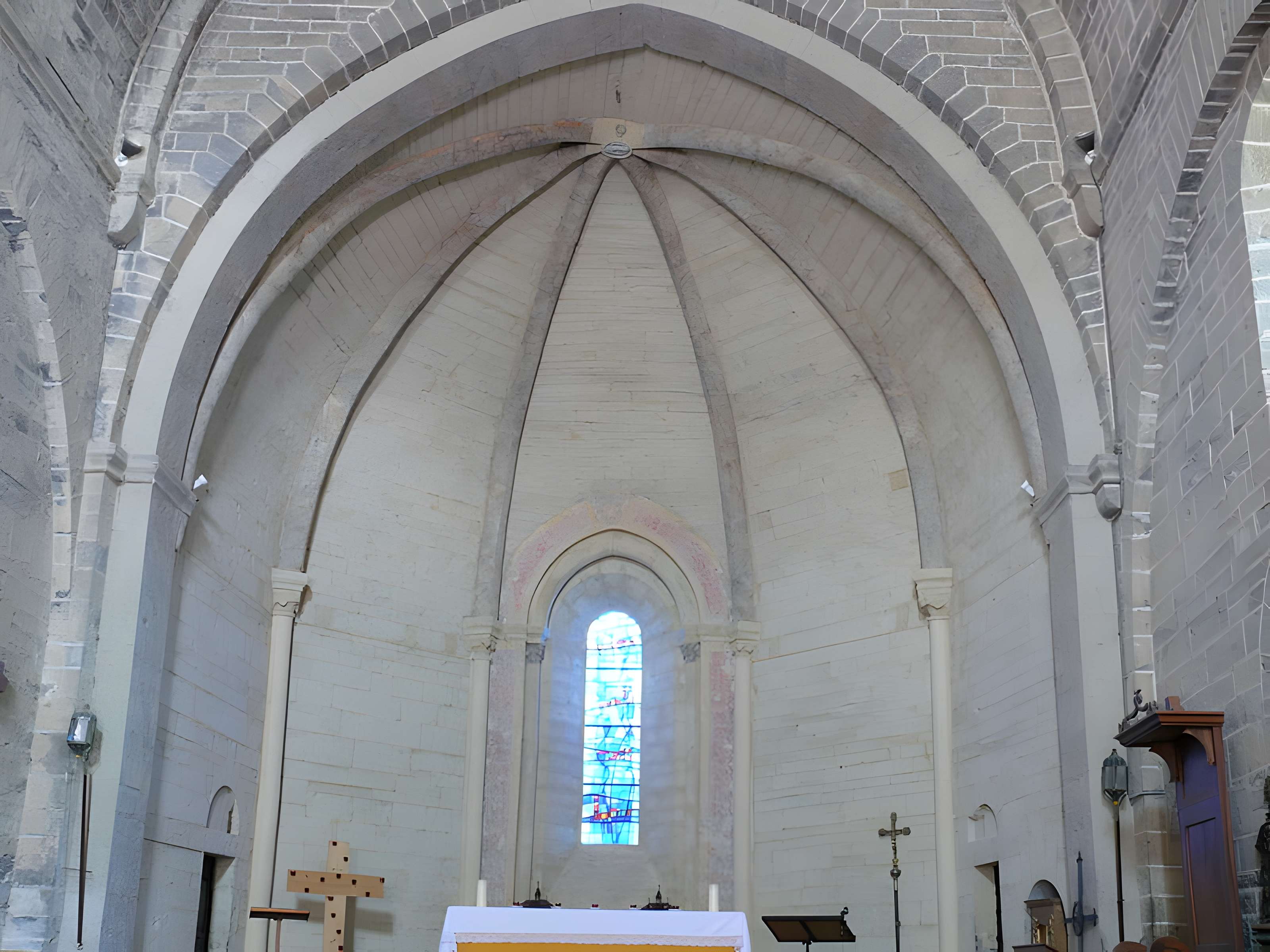 Église de la Nativité-de-Notre-Dame de Lagrand