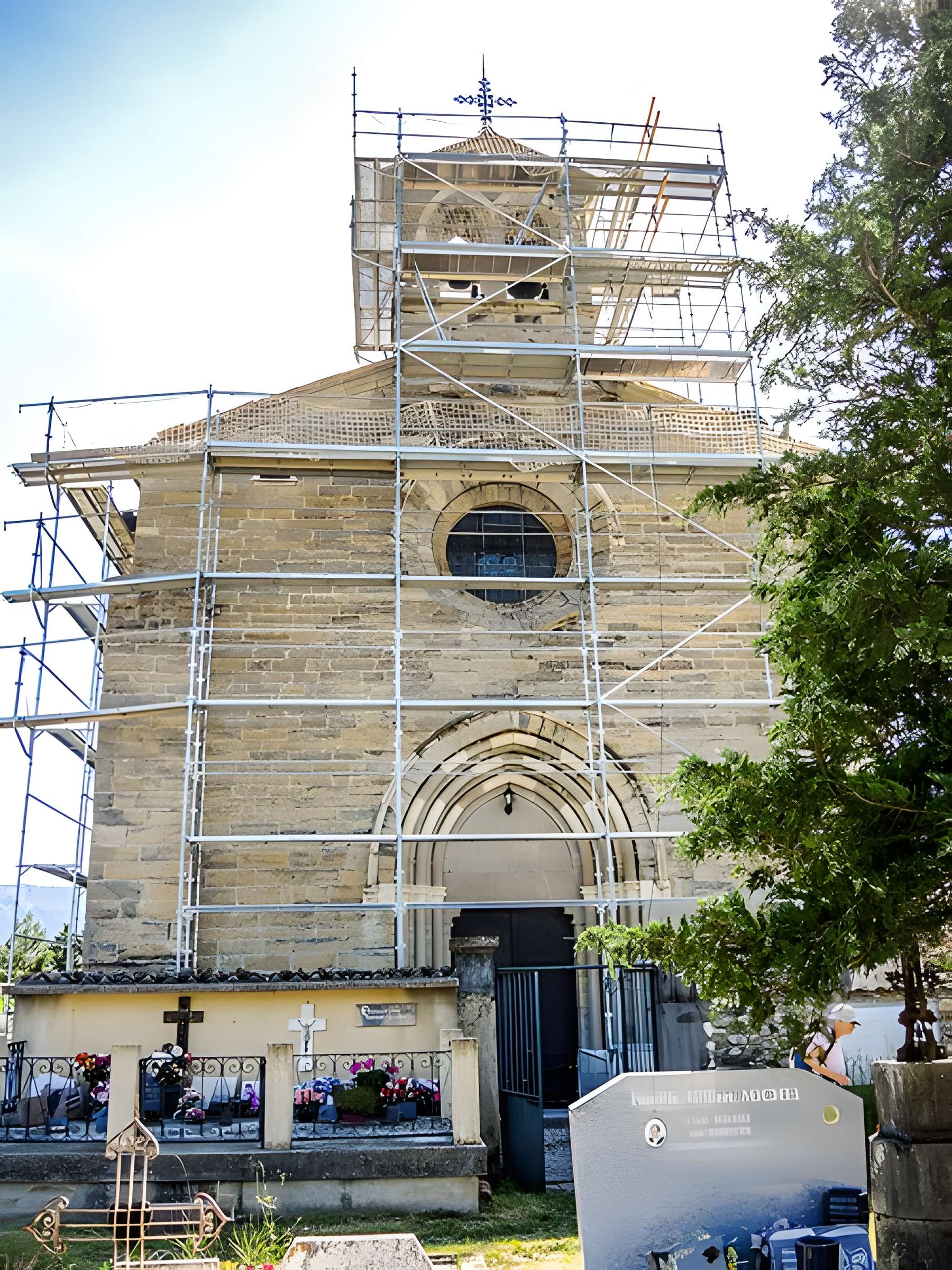 Église de la Nativité-de-Notre-Dame de Lagrand