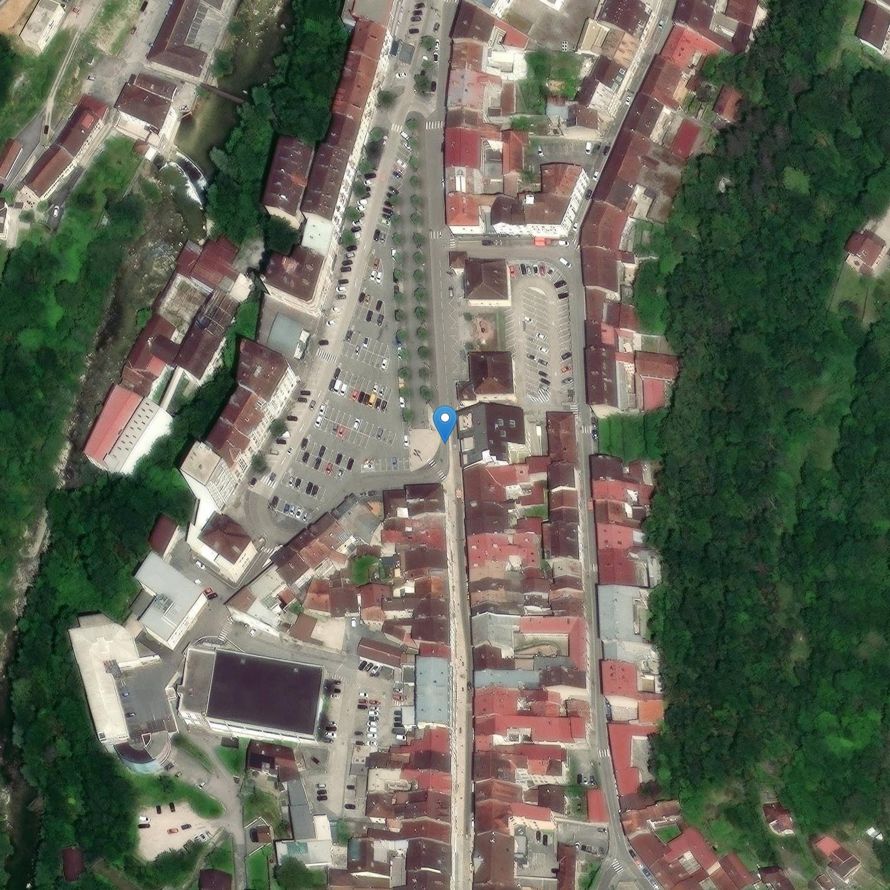 Photo de Iglesia del Sagrado Corazón de San Claude