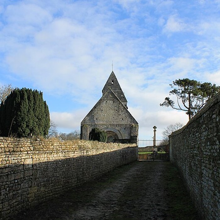 Photo de Église de la Sainte-Trinité de Pierrepont de Lantheuil