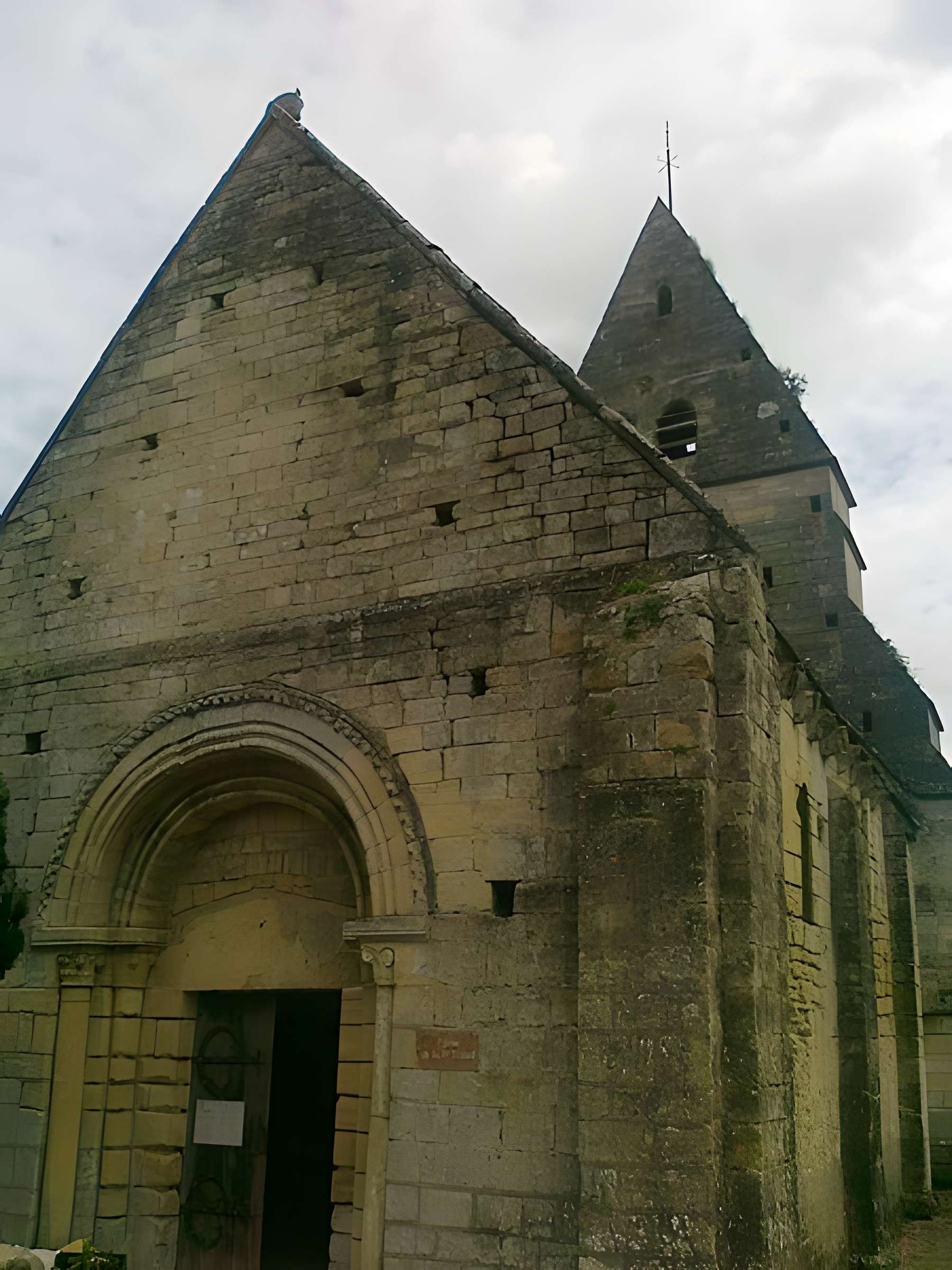 Église de la Sainte-Trinité de Pierrepont de Lantheuil