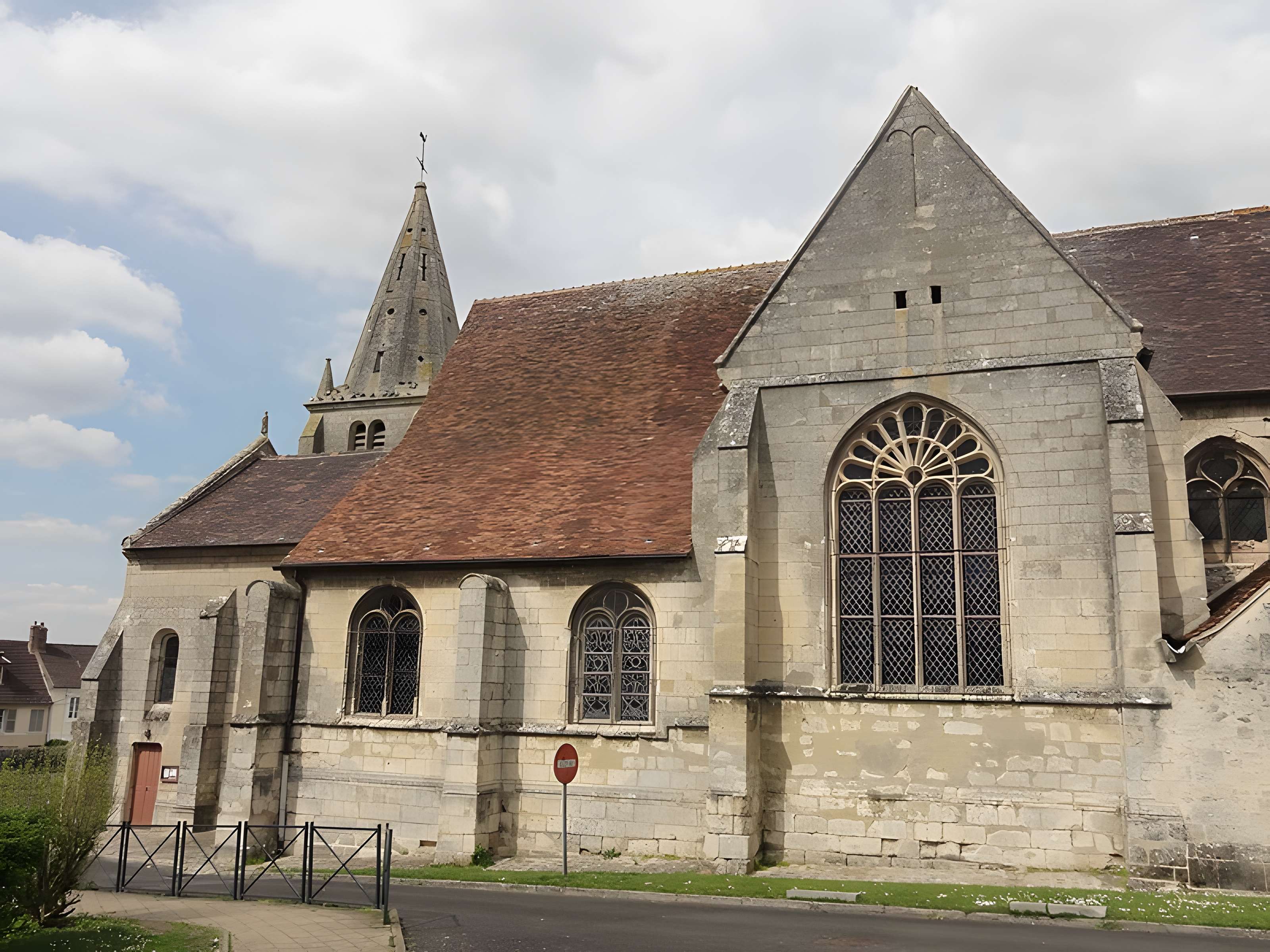 Église de la Sainte-Trinité de Saint-Sauveur