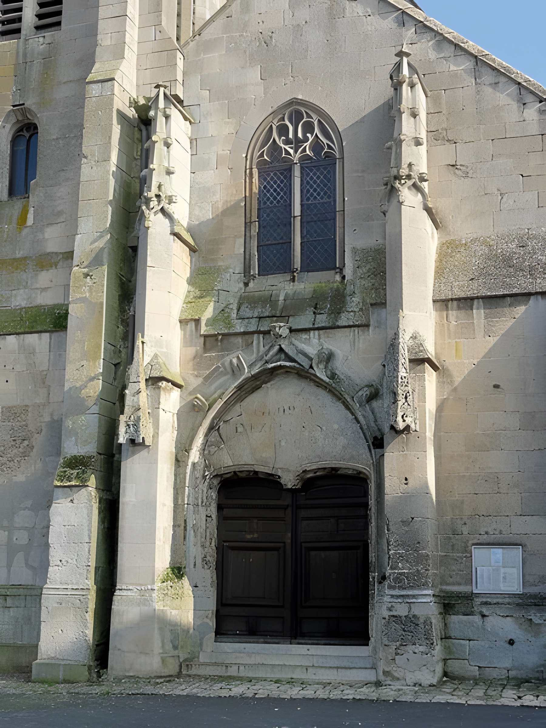 Église de la Sainte-Trinité de Saint-Sauveur