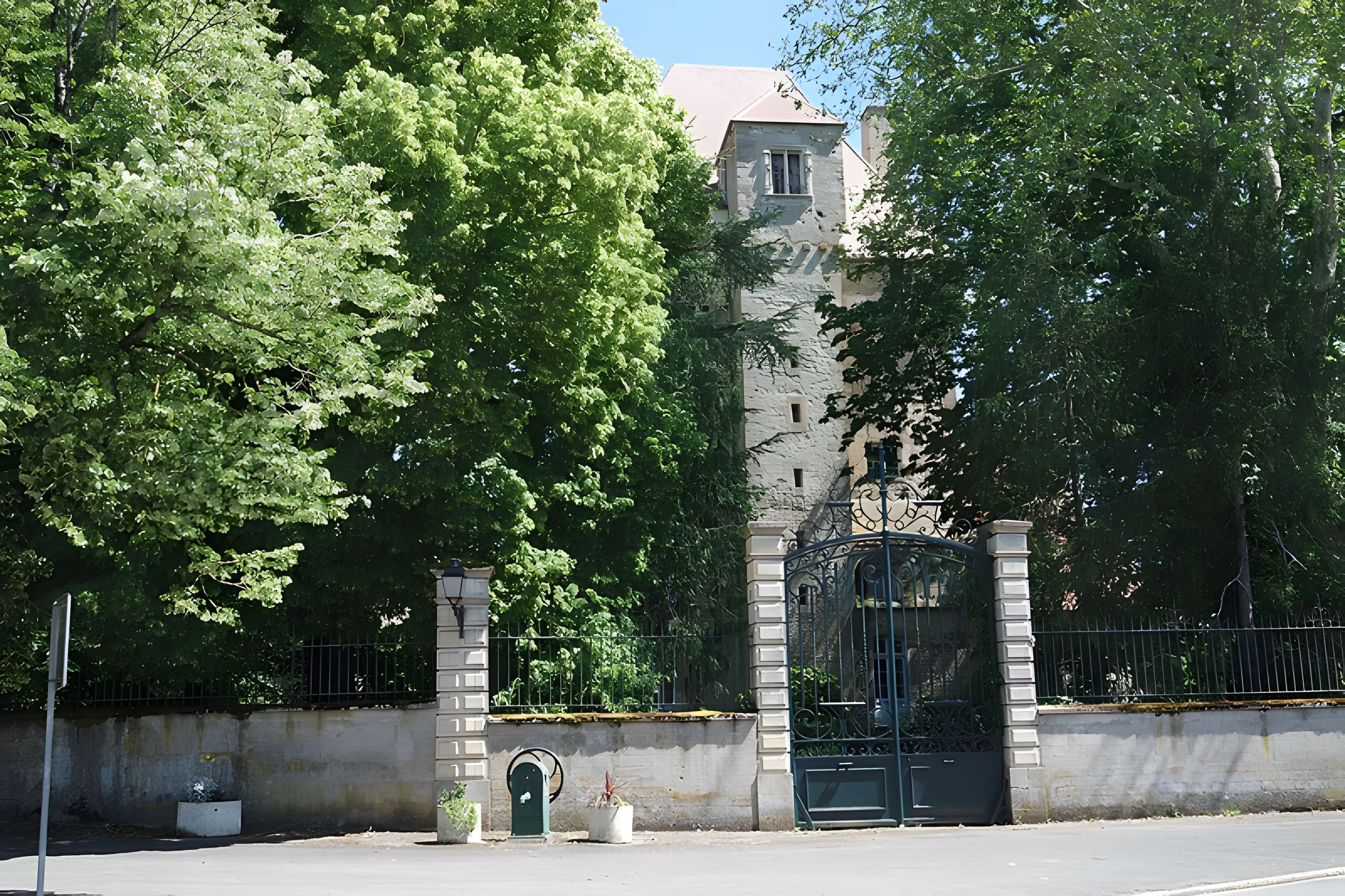 Château de Menetou-Couture