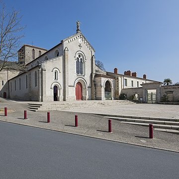 eglise de la trinite de clisson