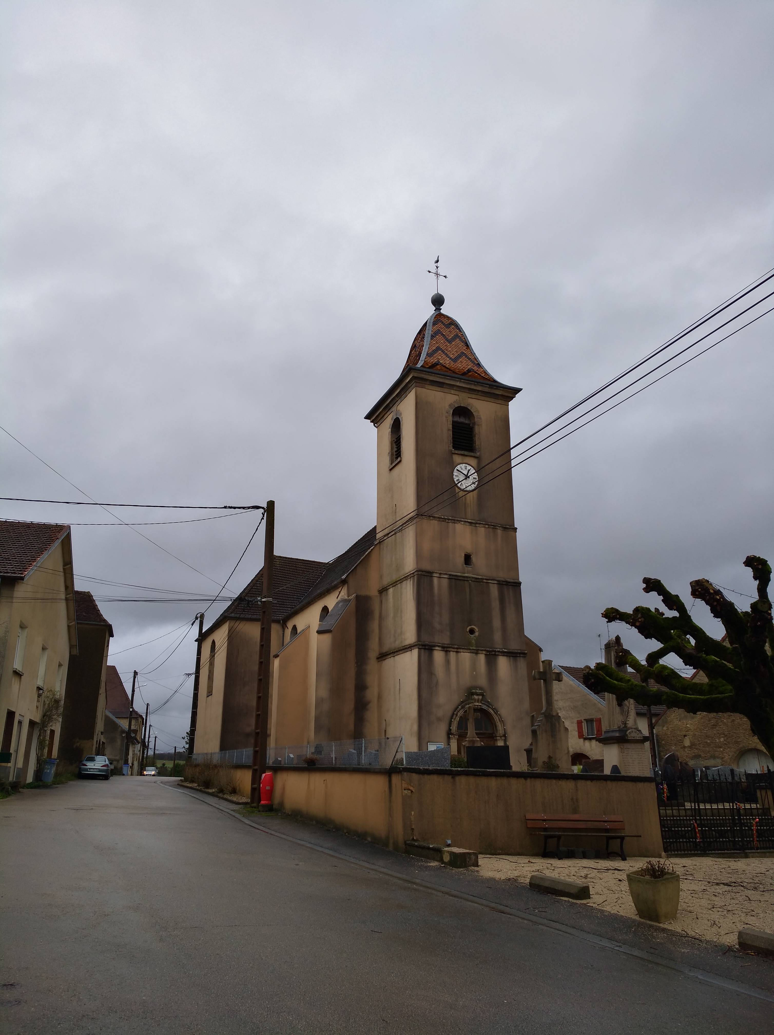 Photo de Kirche der Himmelfahrt der Mutter Gottes von Vriange