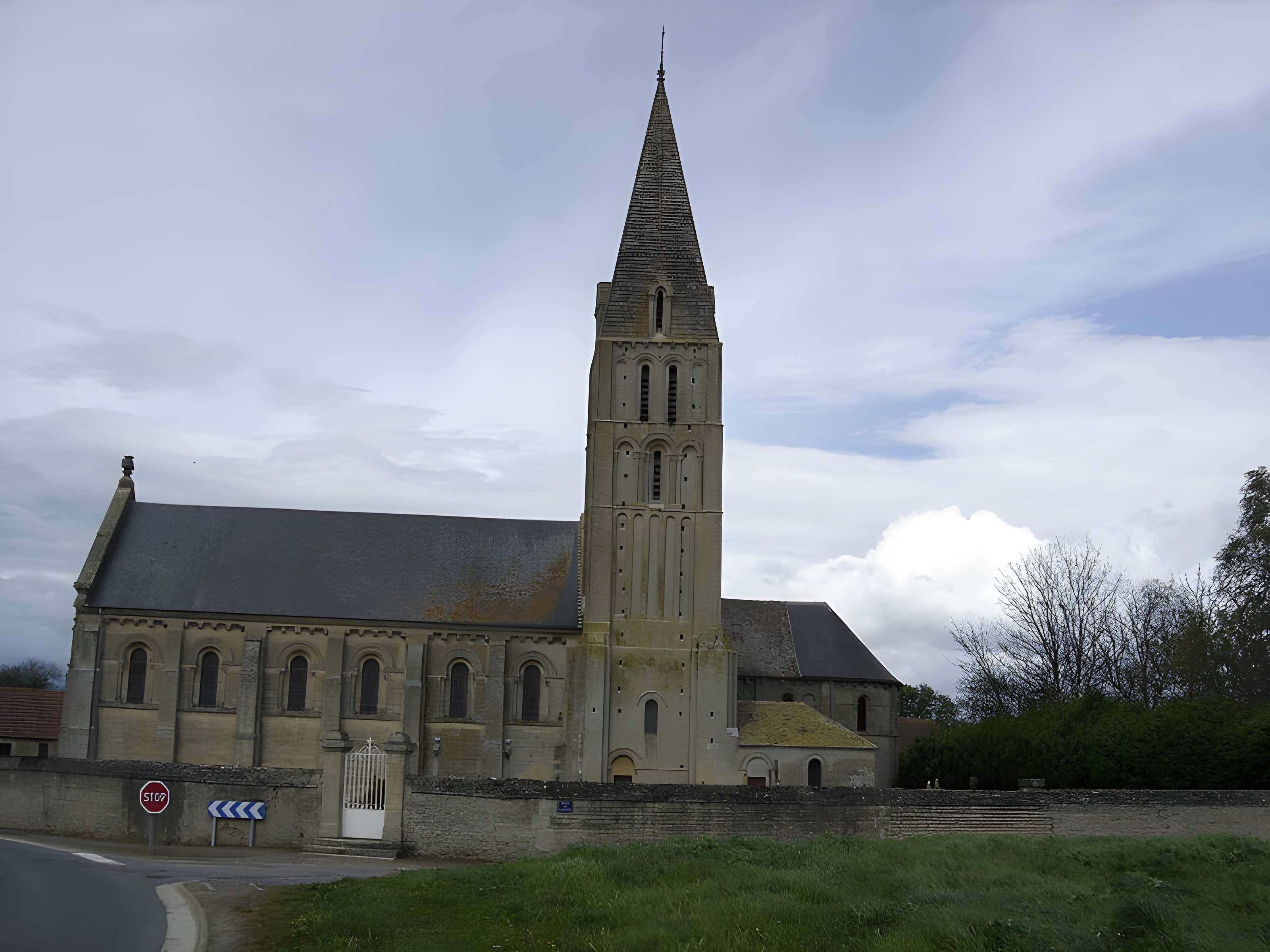 Église de l'Assomption-de-Notre-Dame de Bény-sur-Mer 