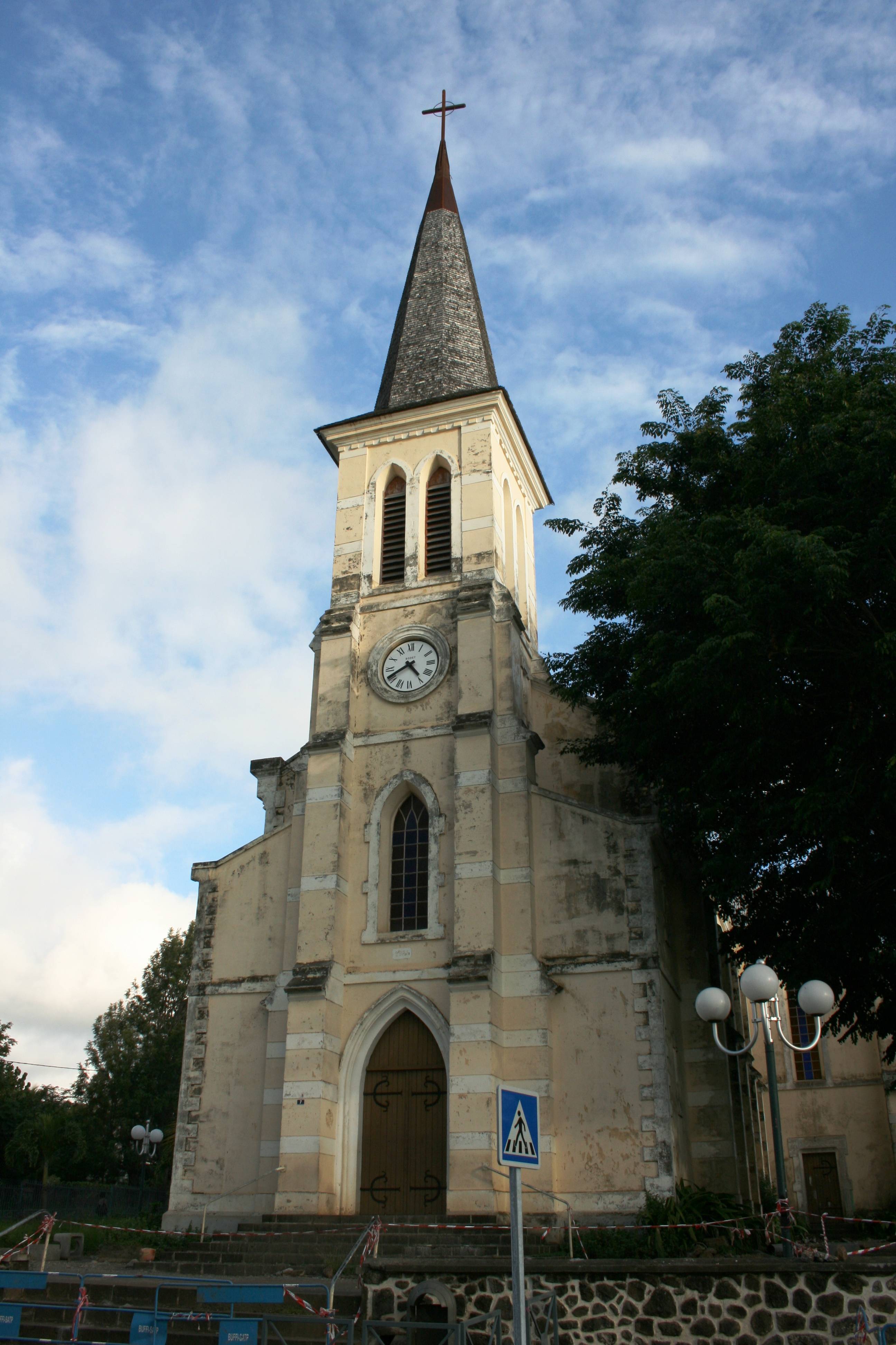 Photo de Kirche St. Teresa von Avila der Saline-les-Hauts