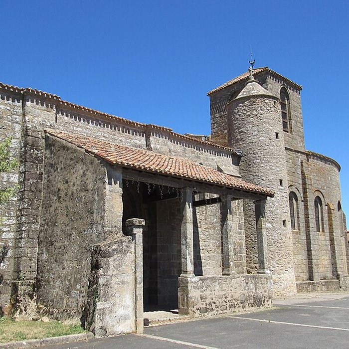 Photo de Église de Saint-Sauveur-de-Givre-en-Mai
