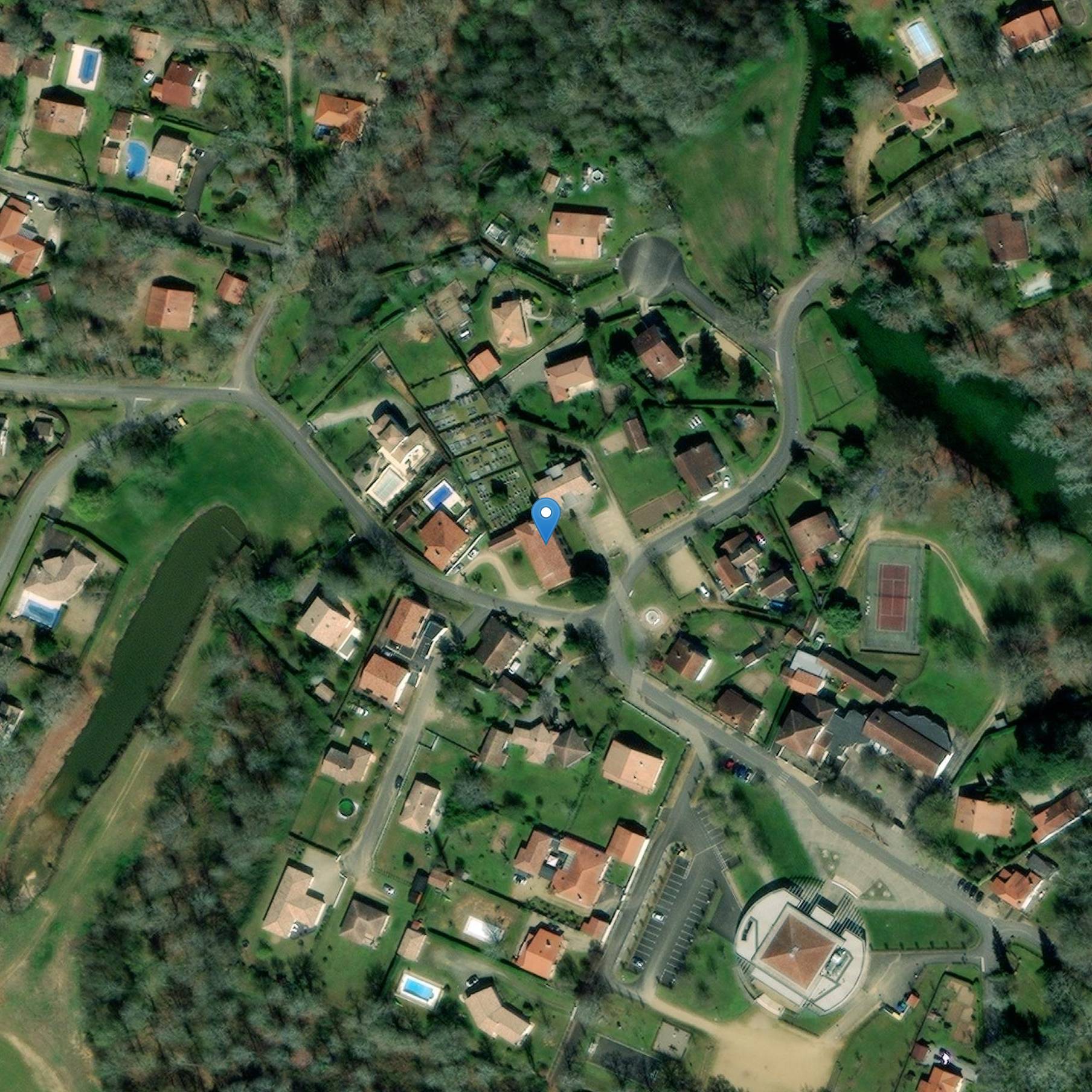 Photo de Kirche von Saint-Quiterie von Mazerolles