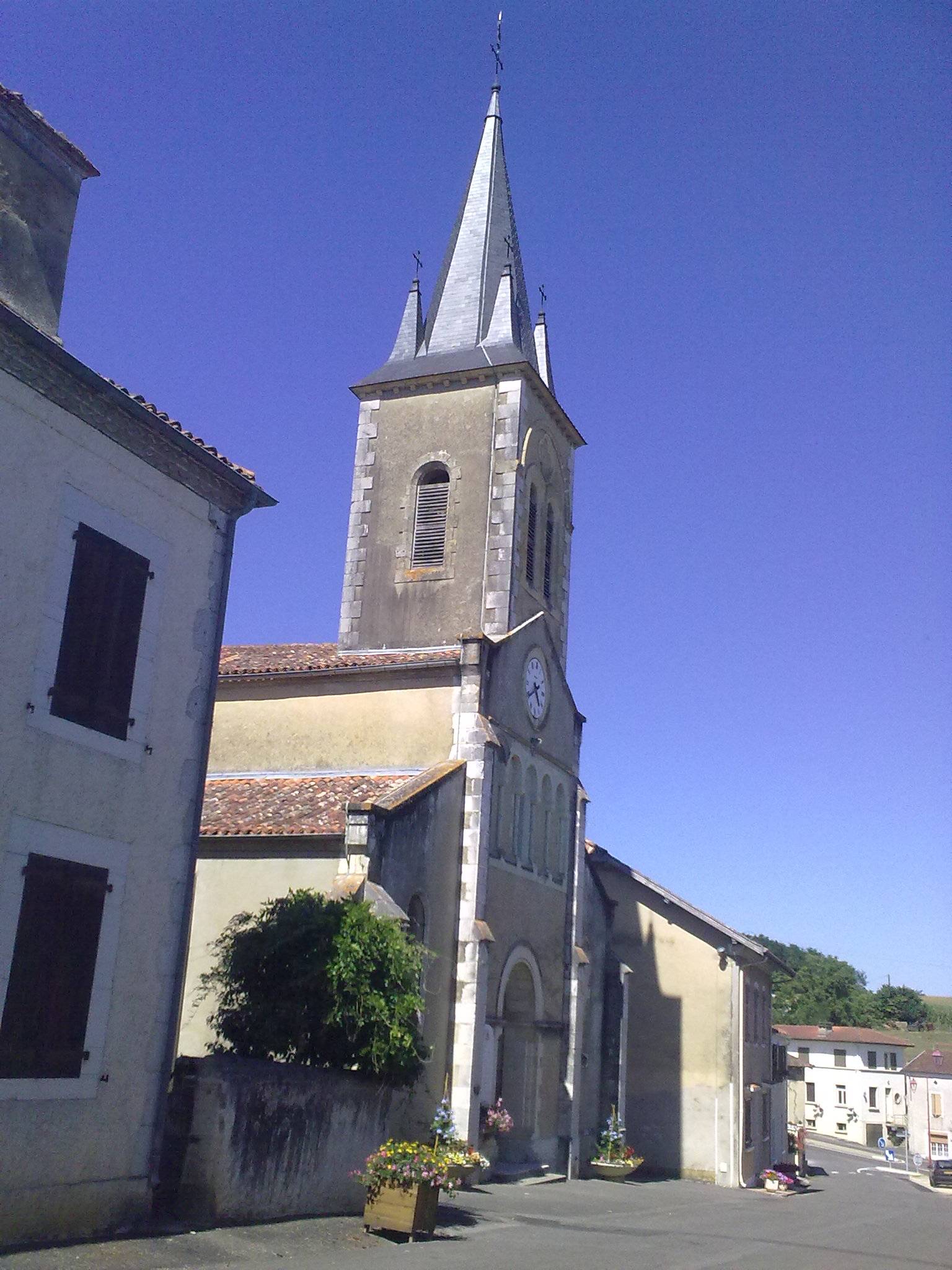 Photo de Kirche von Saint Martin von Momuy
