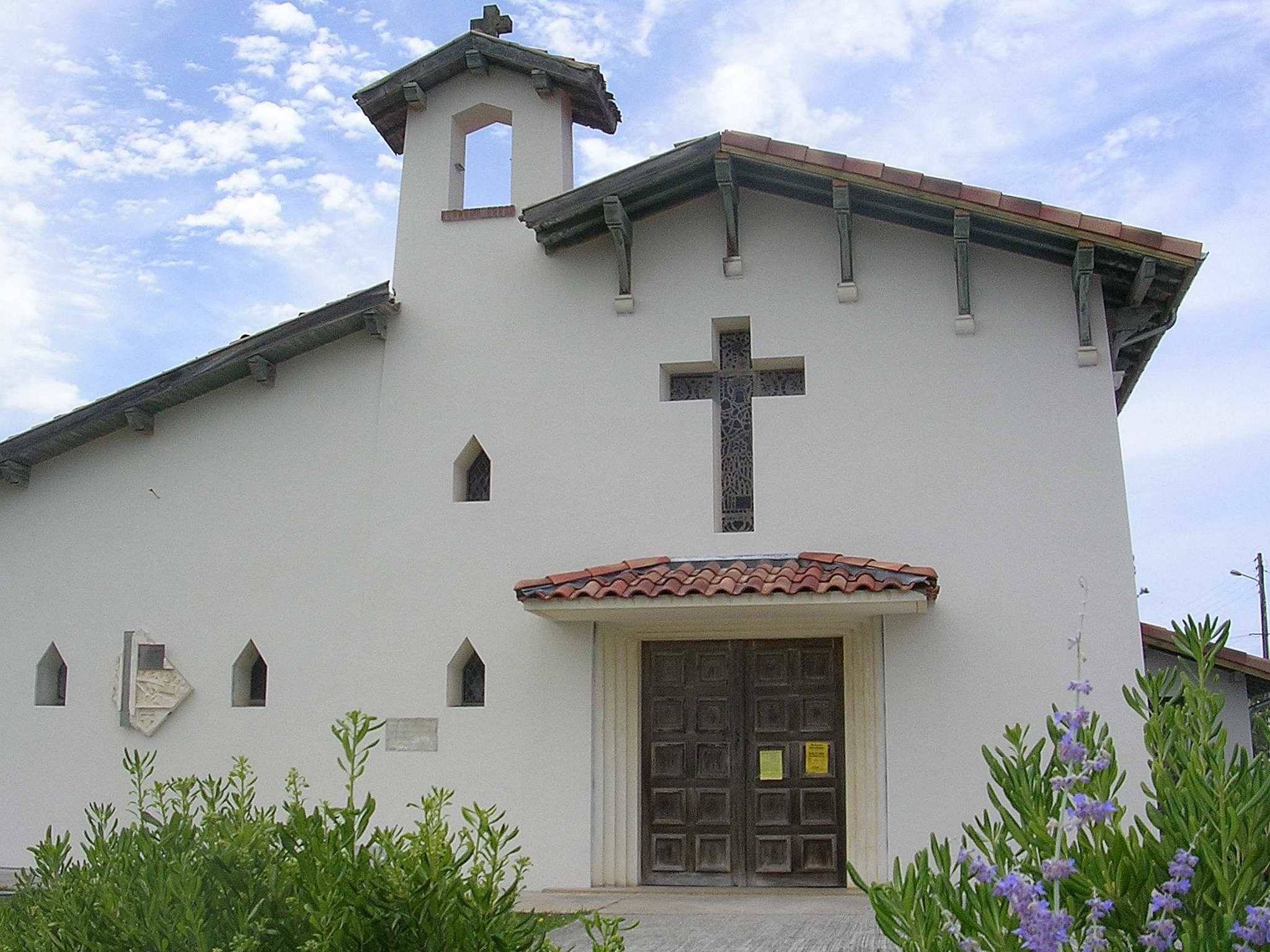 Photo de 圣玛德琳-德康蒂斯教堂