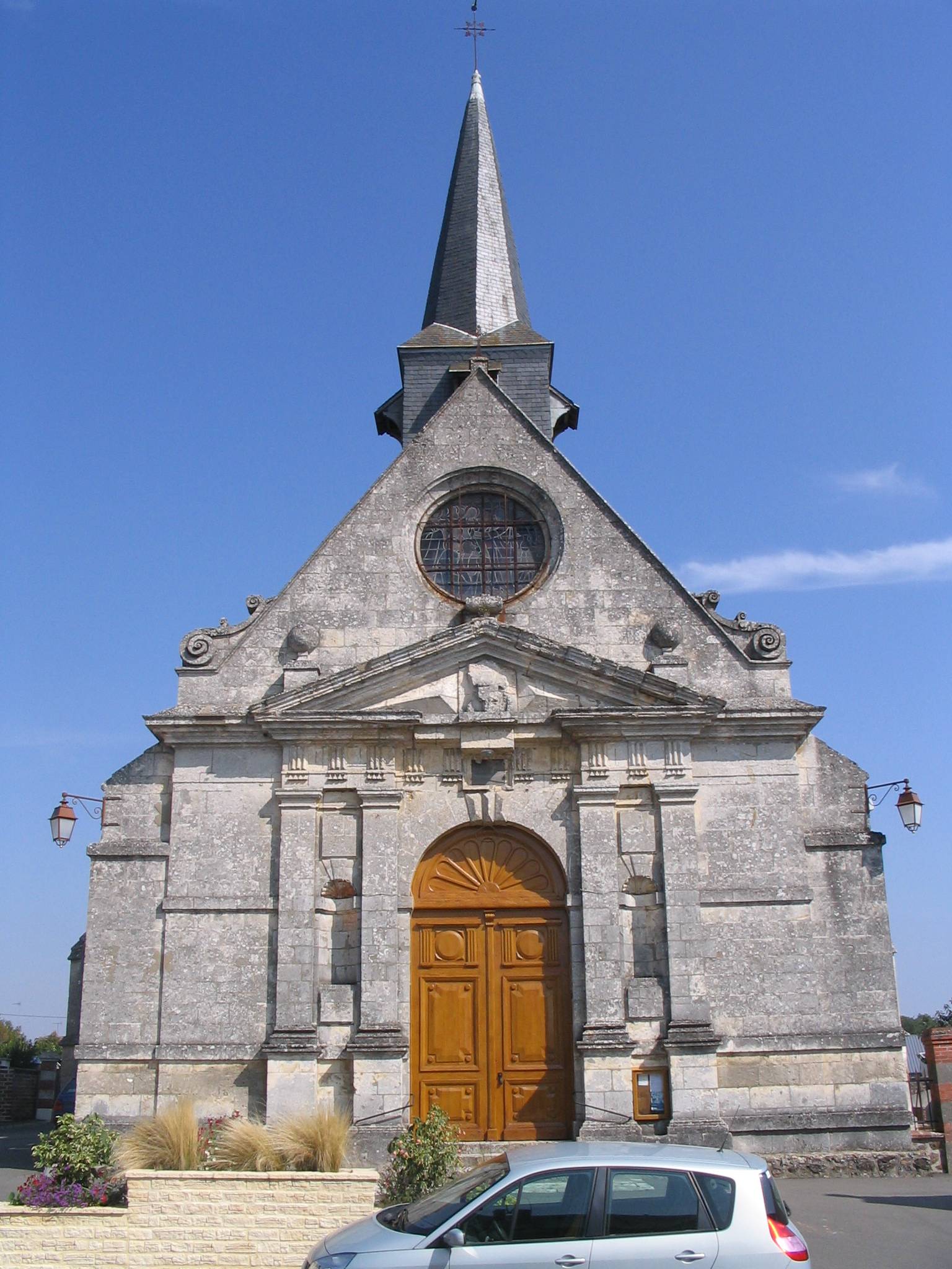 Photo de Church of Saint Nicholas of Bourguerin