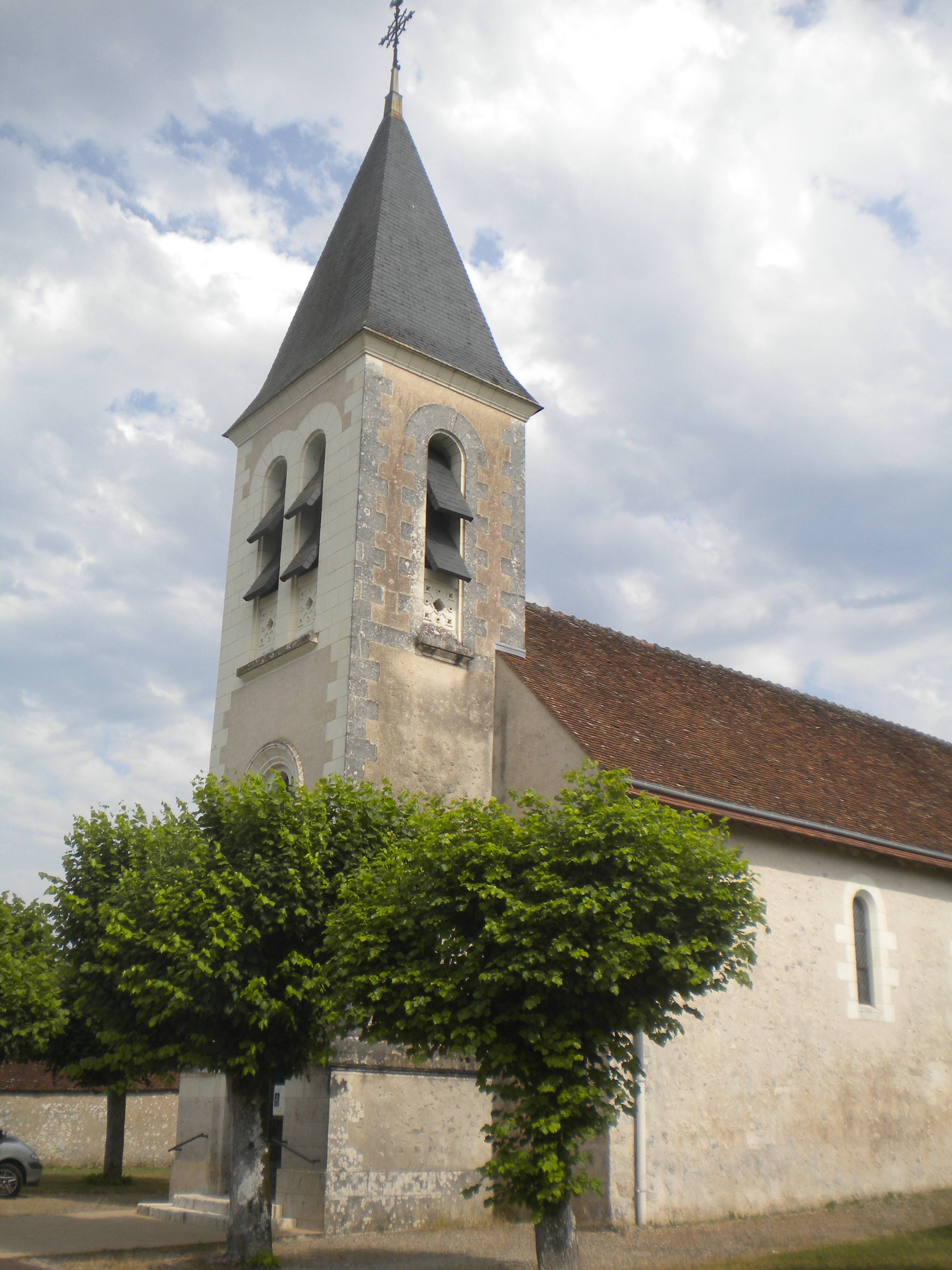 Photo de Kerk van de Chante-de-Saint-Pierre de Feings