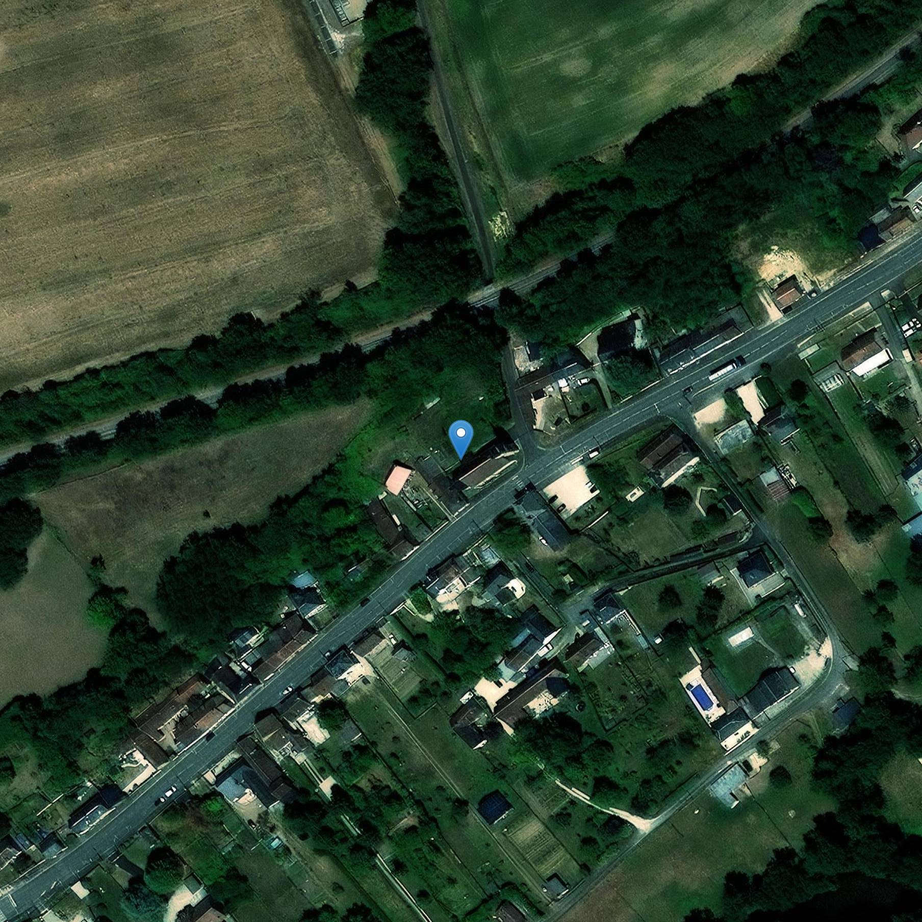 Photo de リズルの聖ジェームズ教会