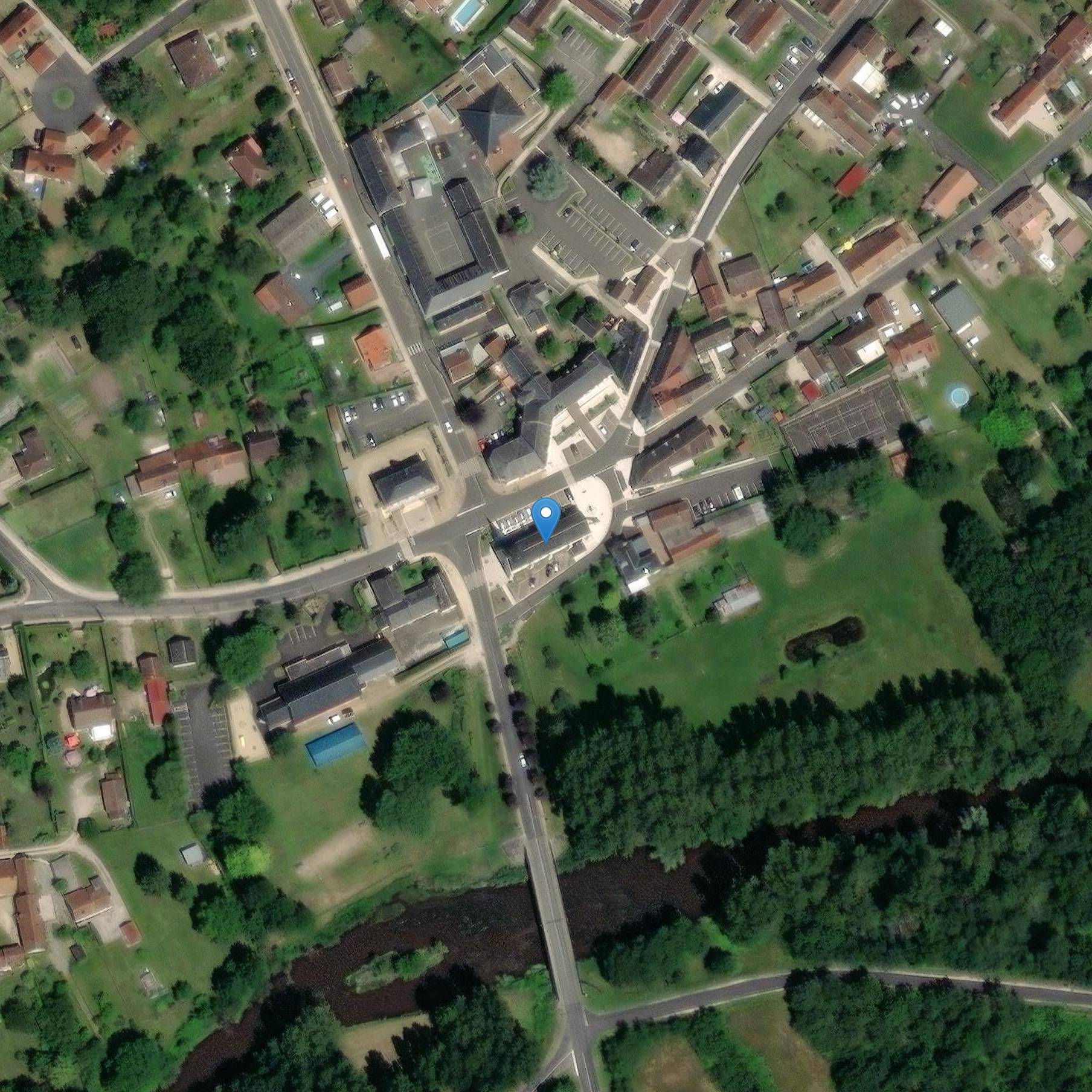 Photo de Heilige Johannes Täuferkirche von Pruniers-en-Sologne