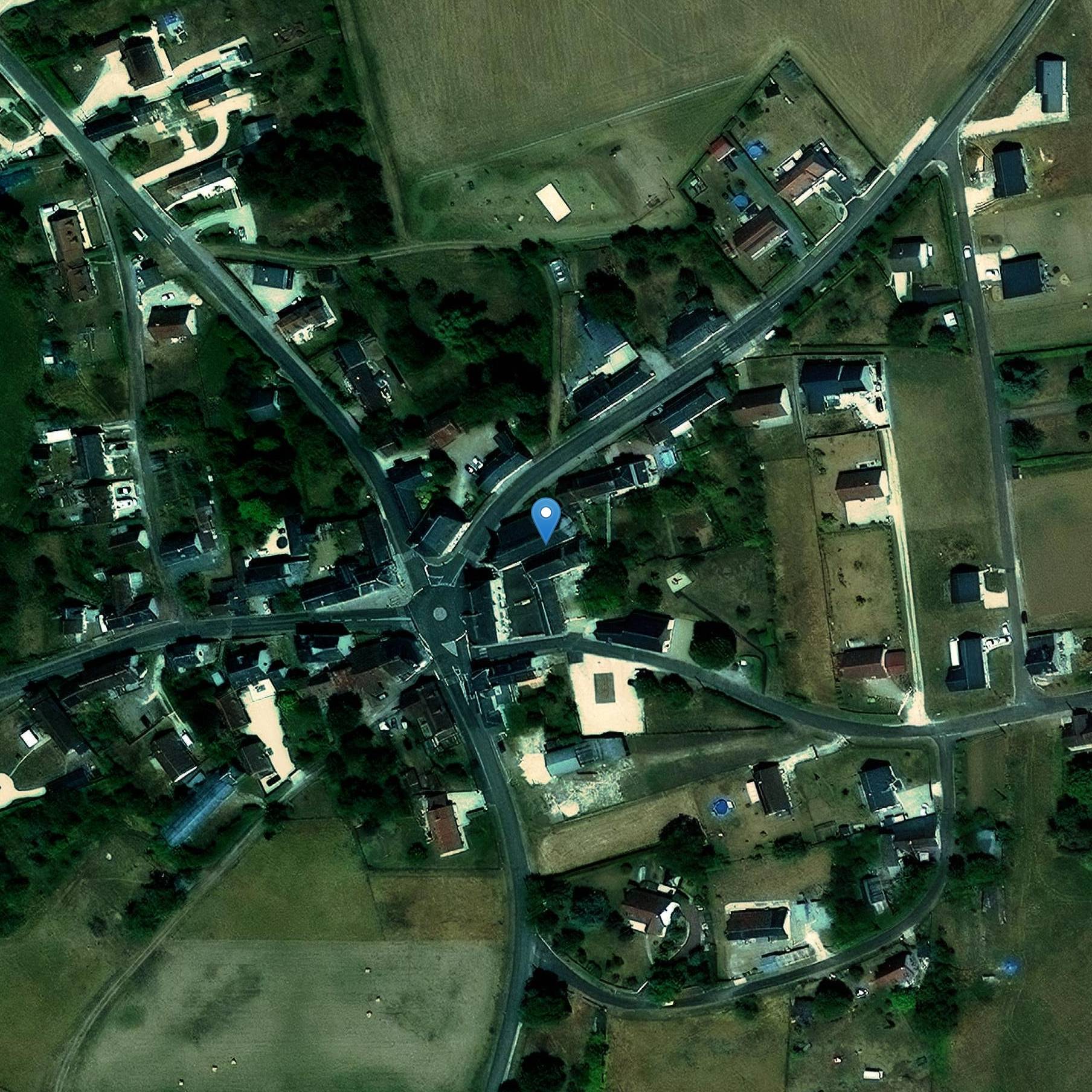 Photo de 圣贝索瓦尔圣德奈教堂