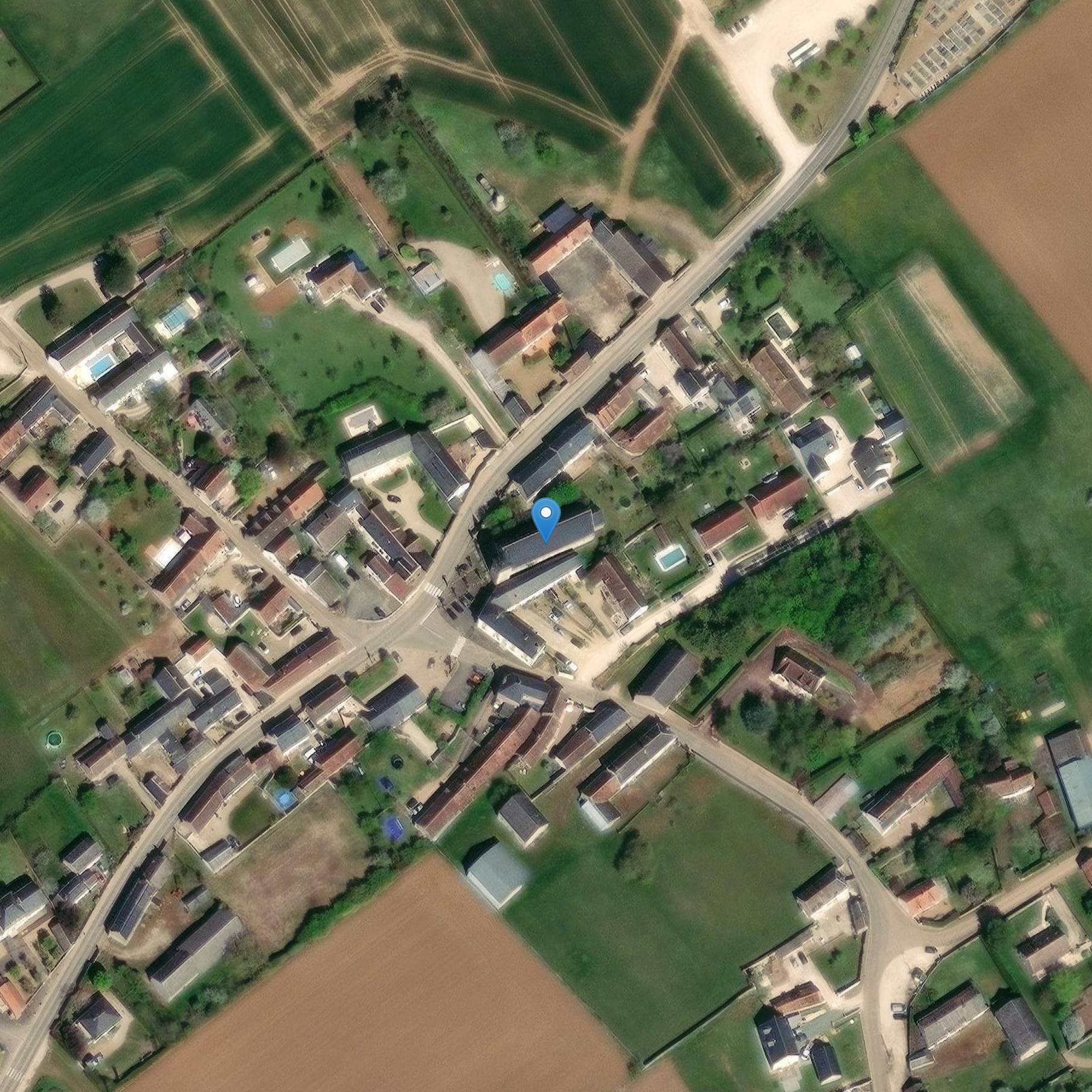 Photo de Saint Peter's Church of Villerbon