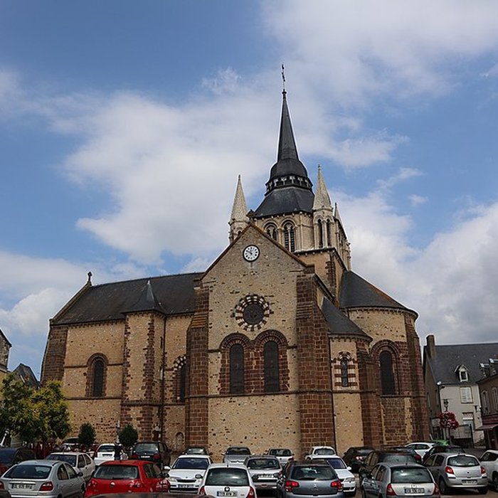 Photo de Église Notre-Dame de Fresnay-sur-Sarthe
